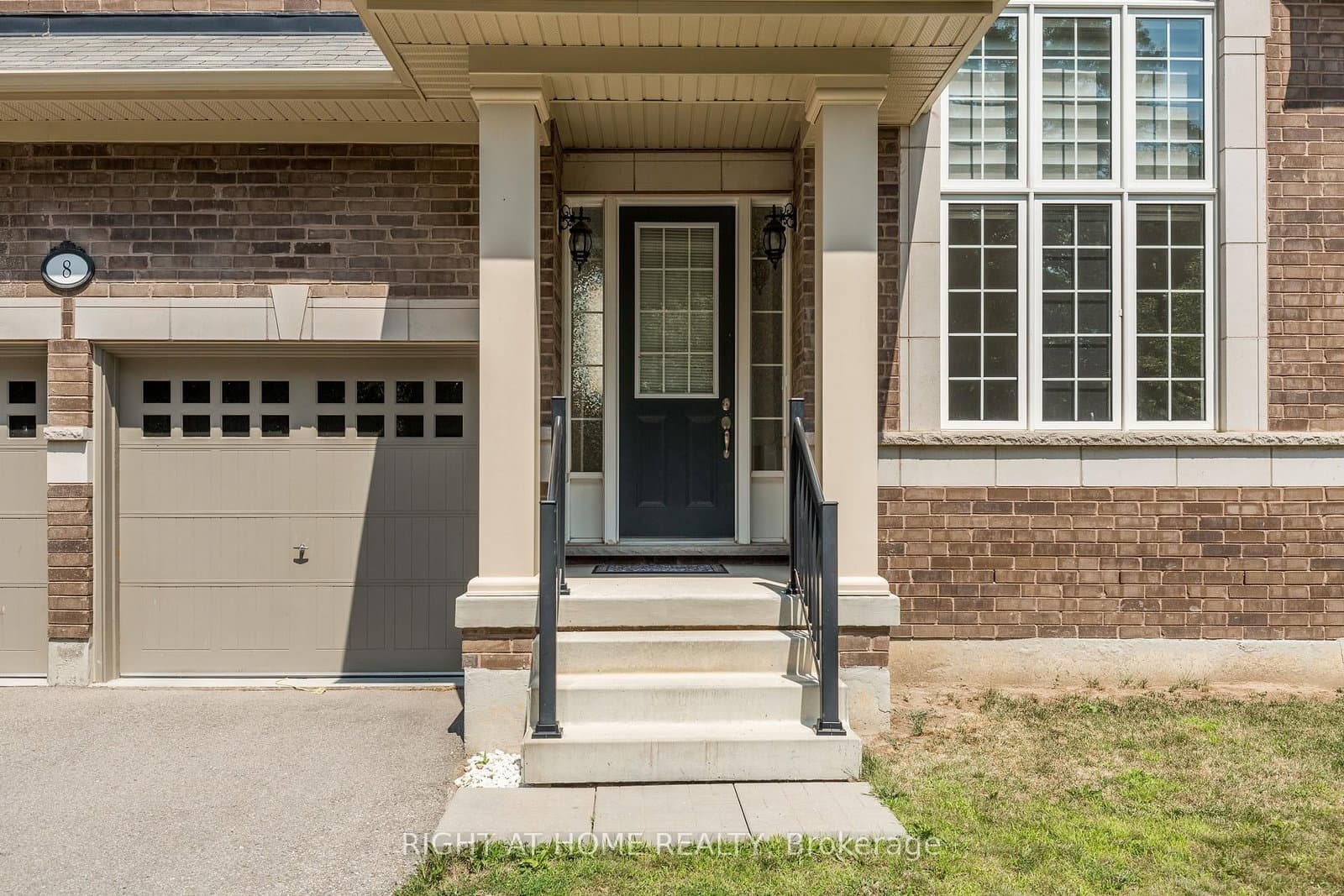 8 Monarch Drive thumbnail 2