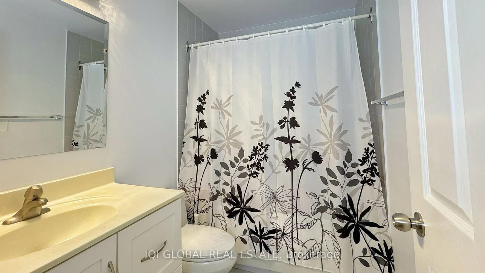2511 Lakeshore Road W, Unit 109 thumbnail 13