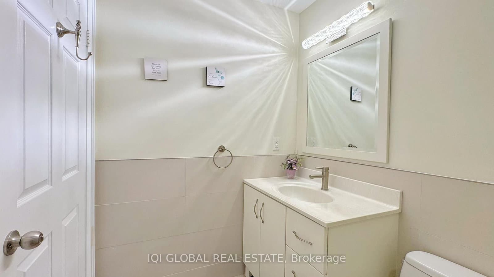 2511 Lakeshore Road W, Unit 109 thumbnail 14