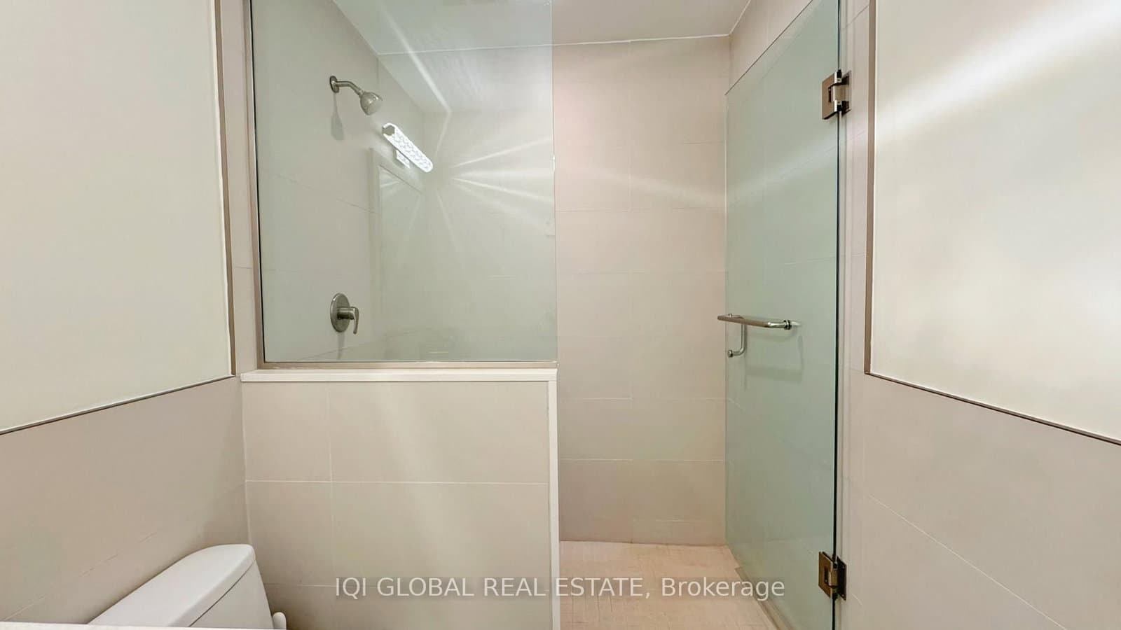 2511 Lakeshore Road W, Unit 109 thumbnail 15