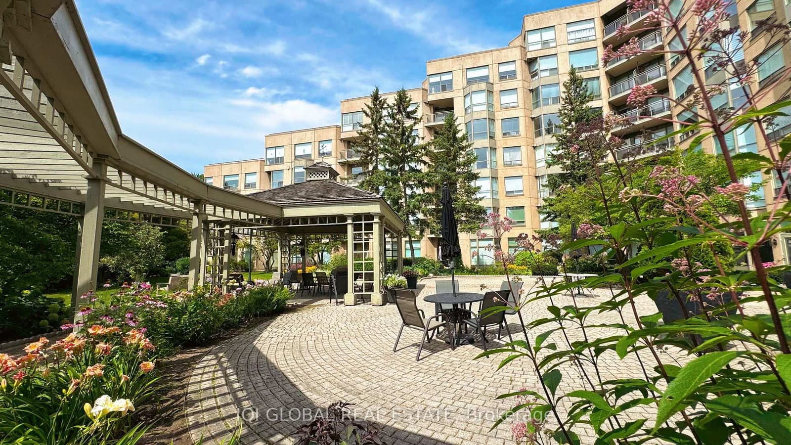 2511 Lakeshore Road W, Unit 109 thumbnail 24