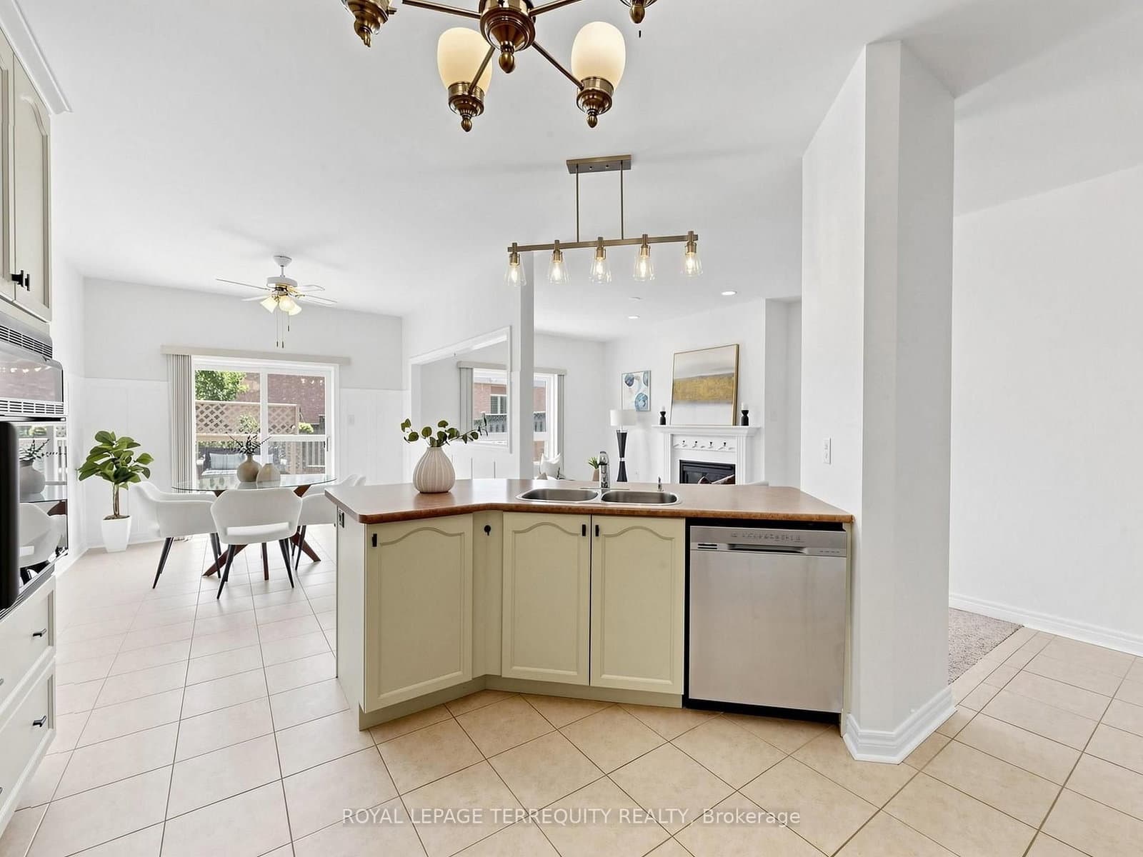 19 Johnson Crescent thumbnail 24