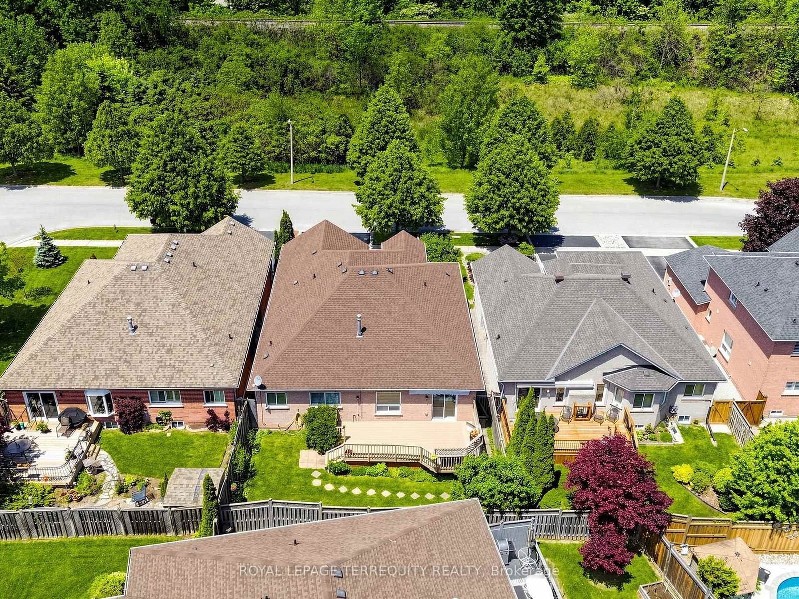 19 Johnson Crescent thumbnail 6