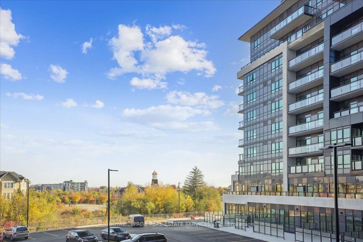 395 Dundas Street W, Unit 239 - Image 1