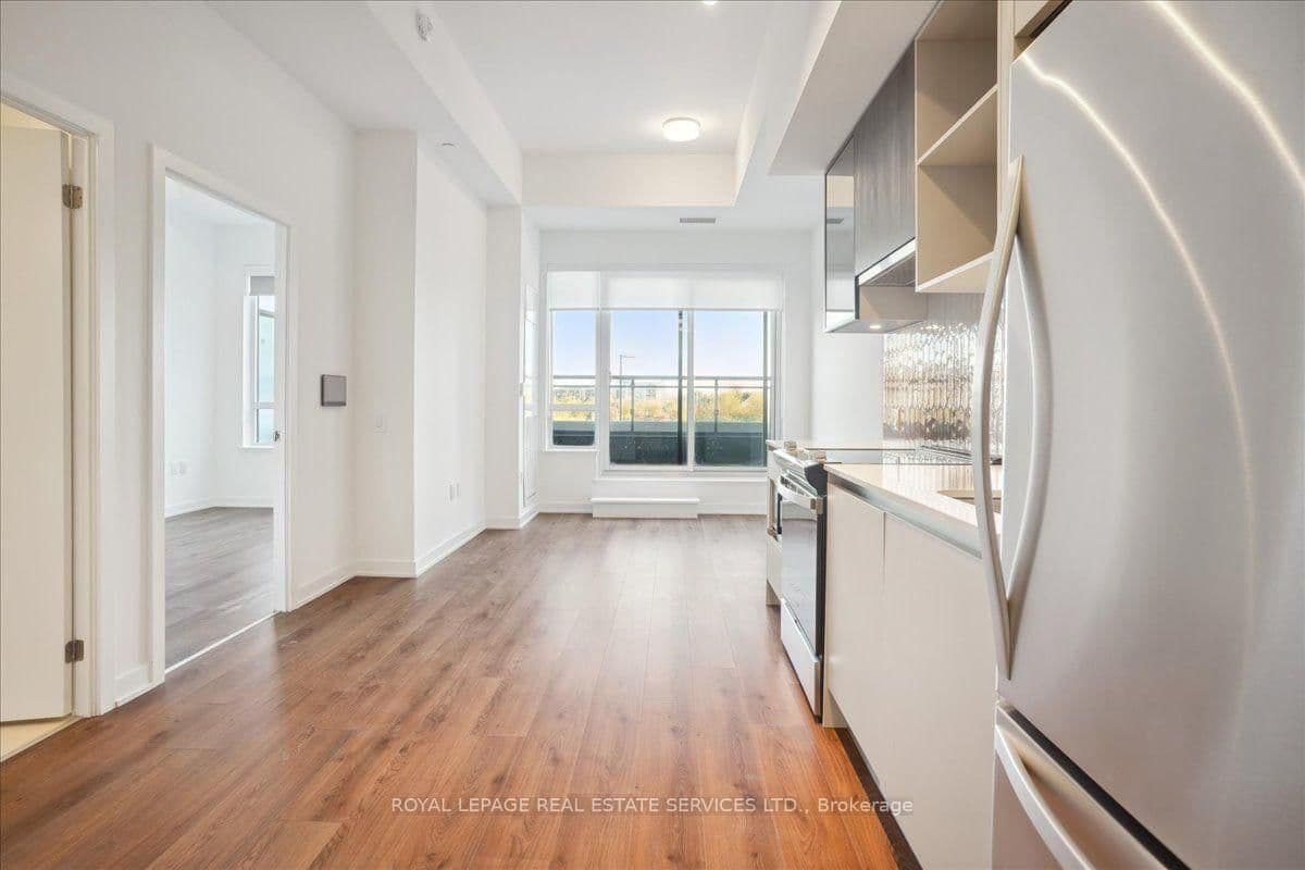 395 Dundas Street W, Unit 239 thumbnail 8