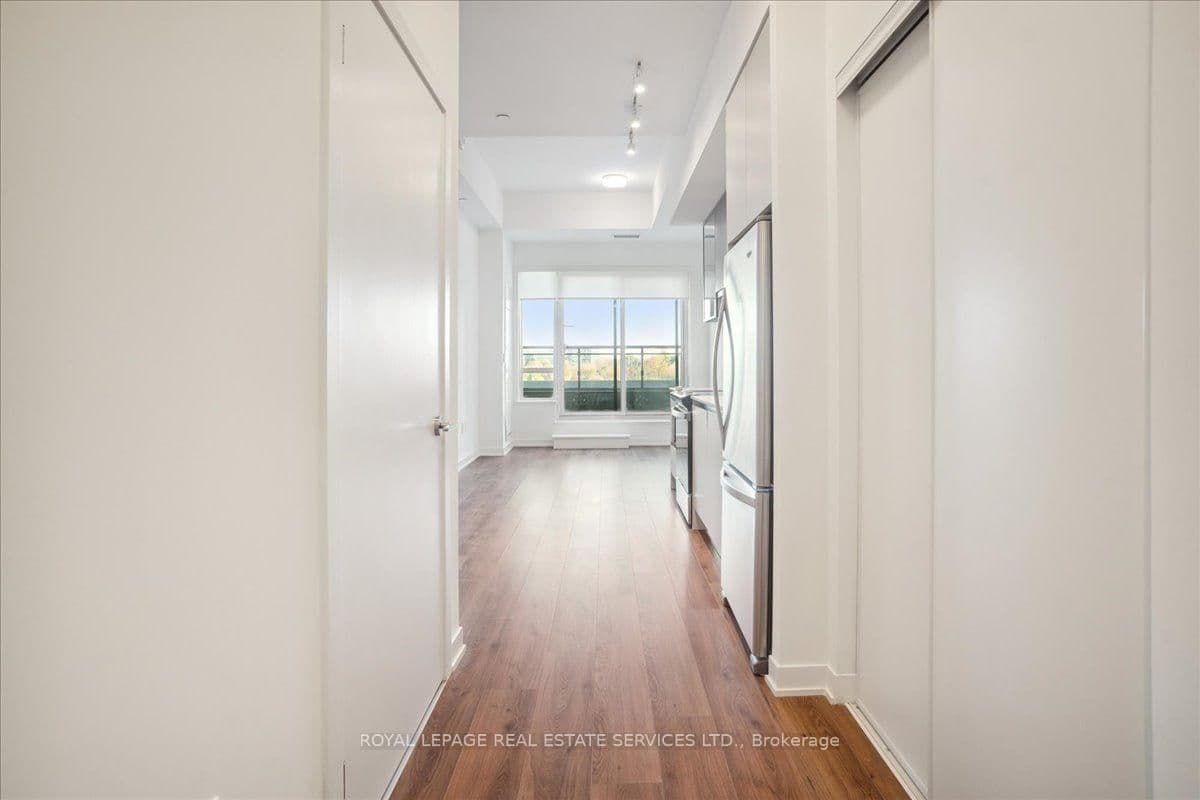 395 Dundas Street W, Unit 239 thumbnail 9