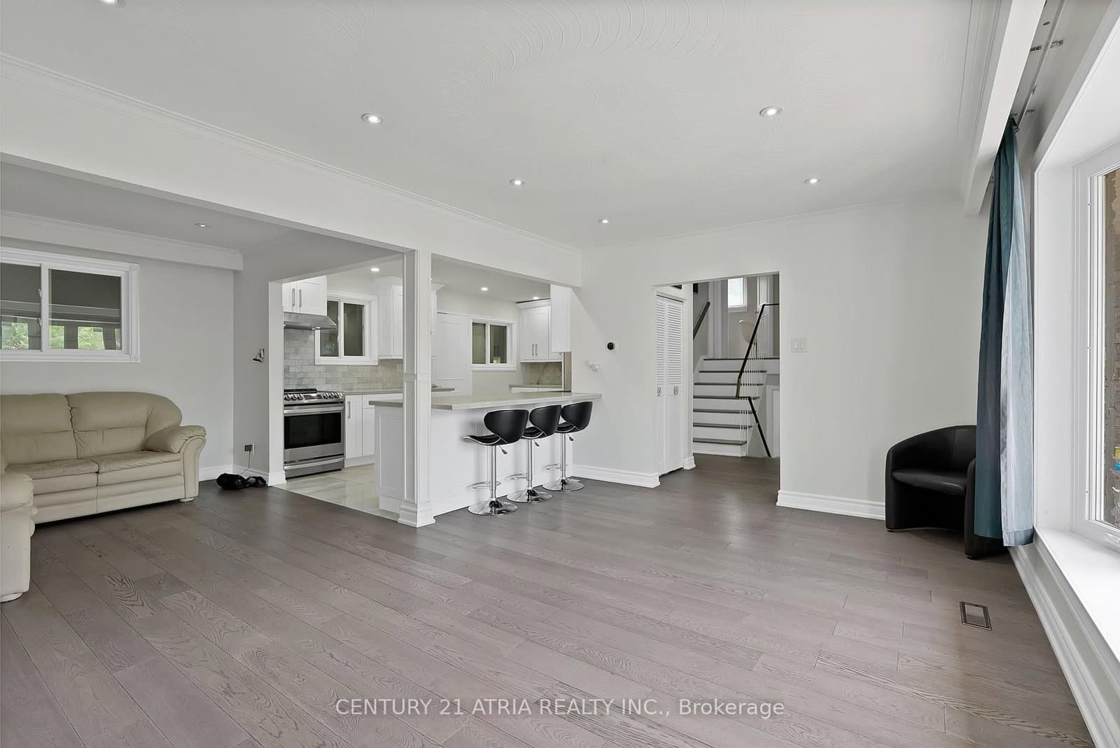 56 Tobermory Drive thumbnail 7