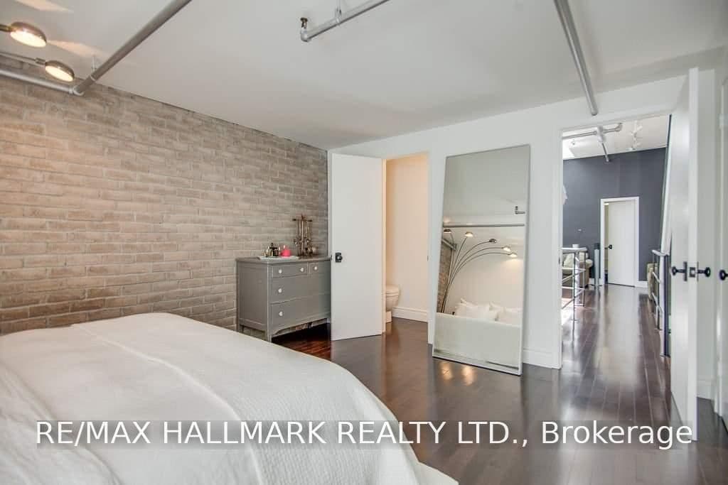 6 Bartlett Avenue, Unit 7 thumbnail 15