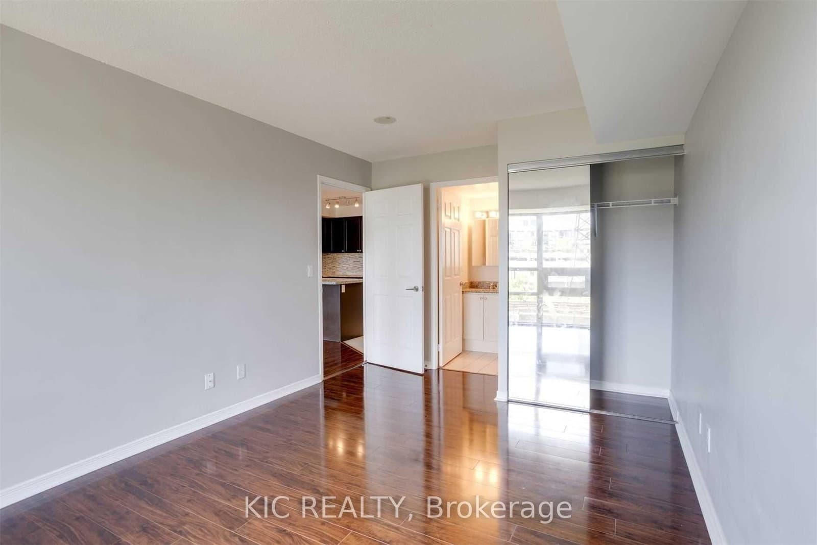 3 MICHAEL POWER Place, Unit 207 thumbnail 6