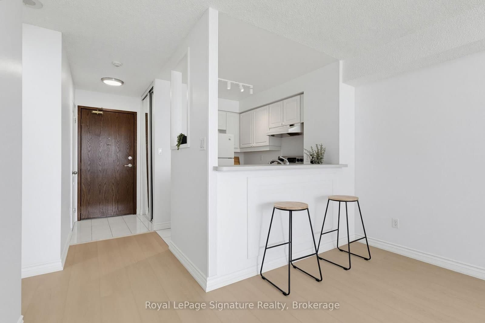 1276 Maple Crossing Boulevard, Unit 1407 thumbnail 9