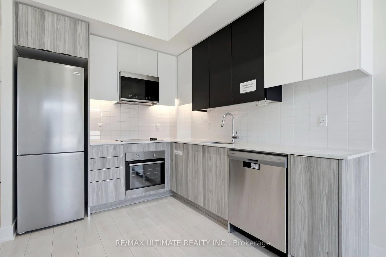 2485 Taunton Road, Unit 451 thumbnail 10