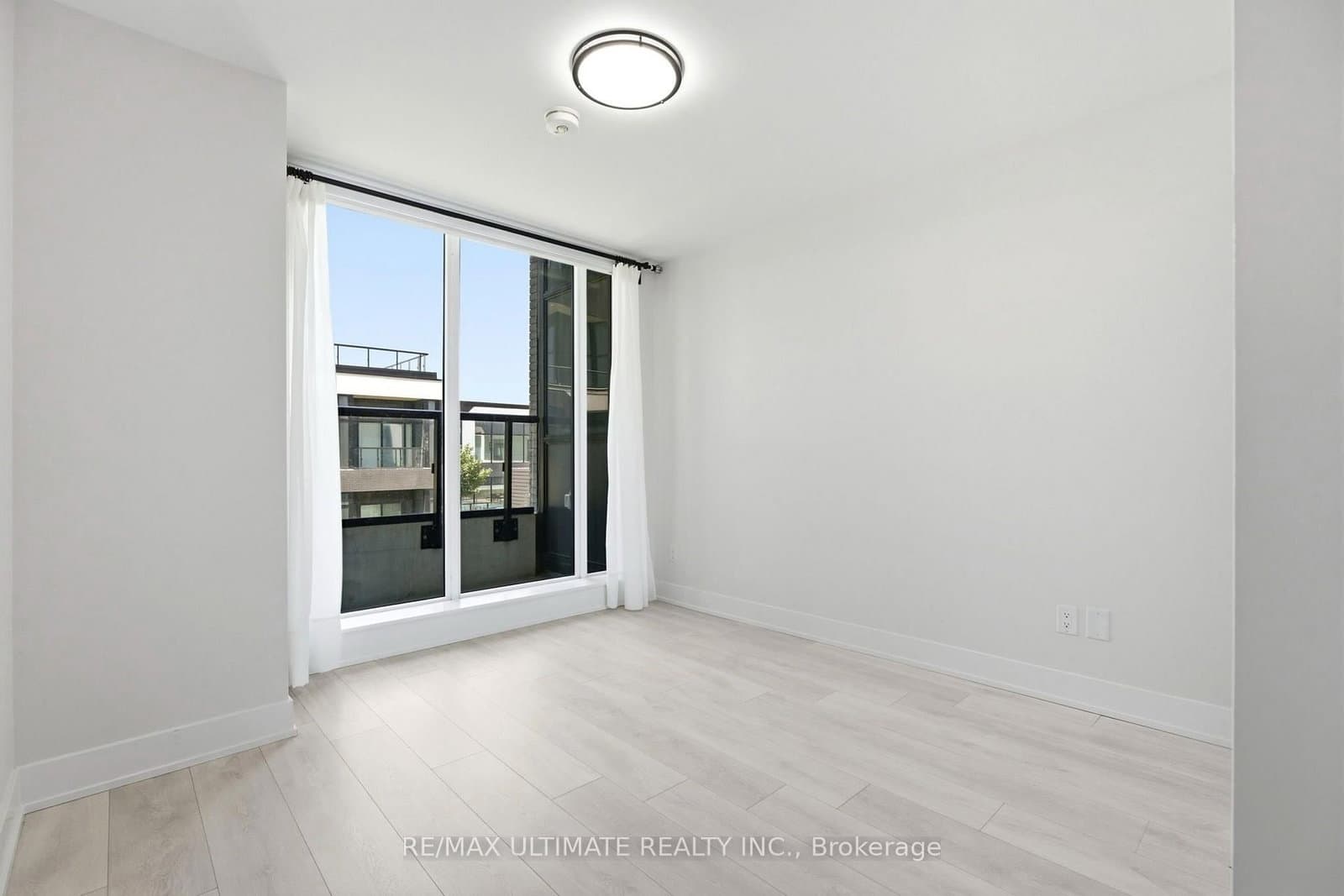 2485 Taunton Road, Unit 451 thumbnail 12