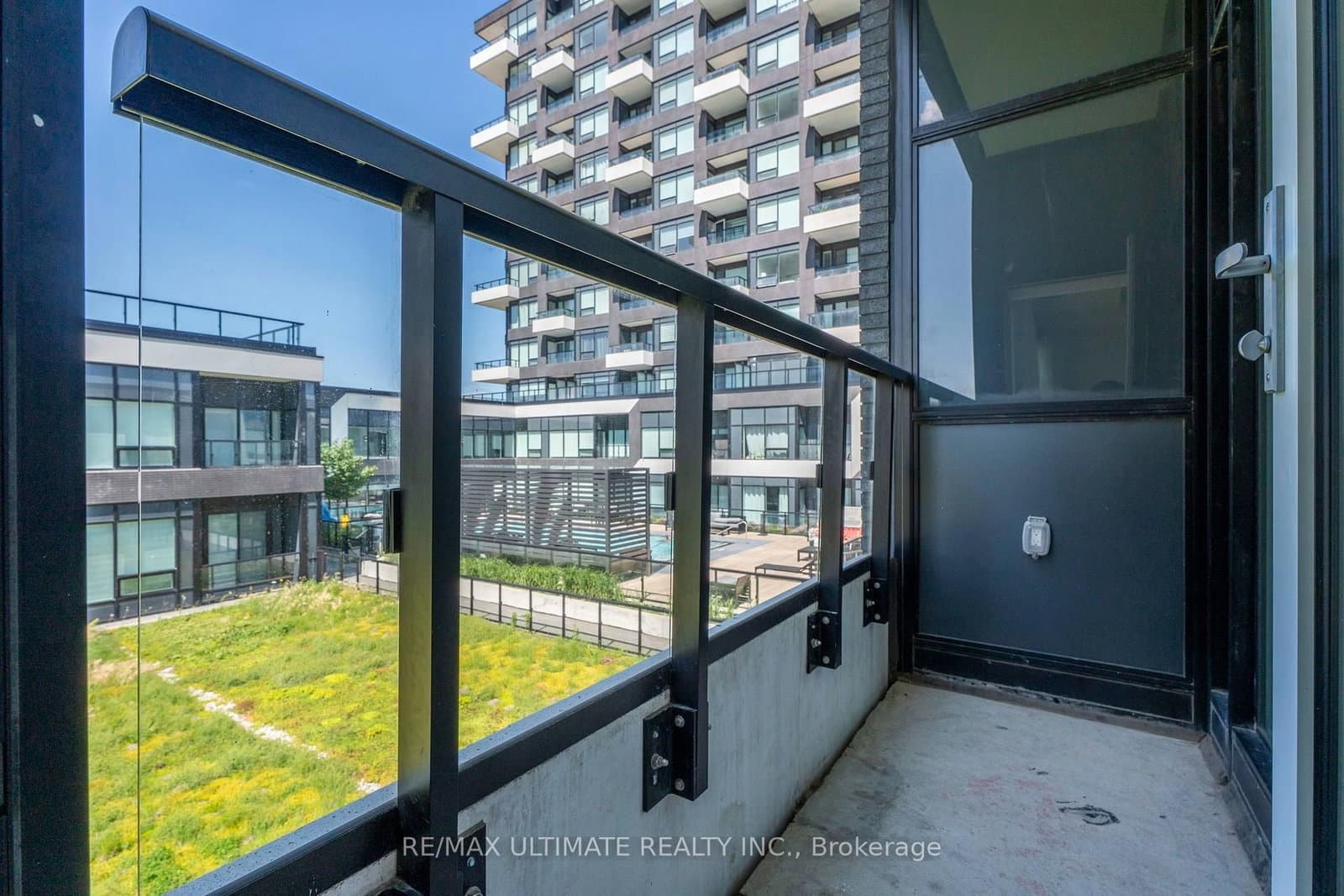 2485 Taunton Road, Unit 451 thumbnail 17
