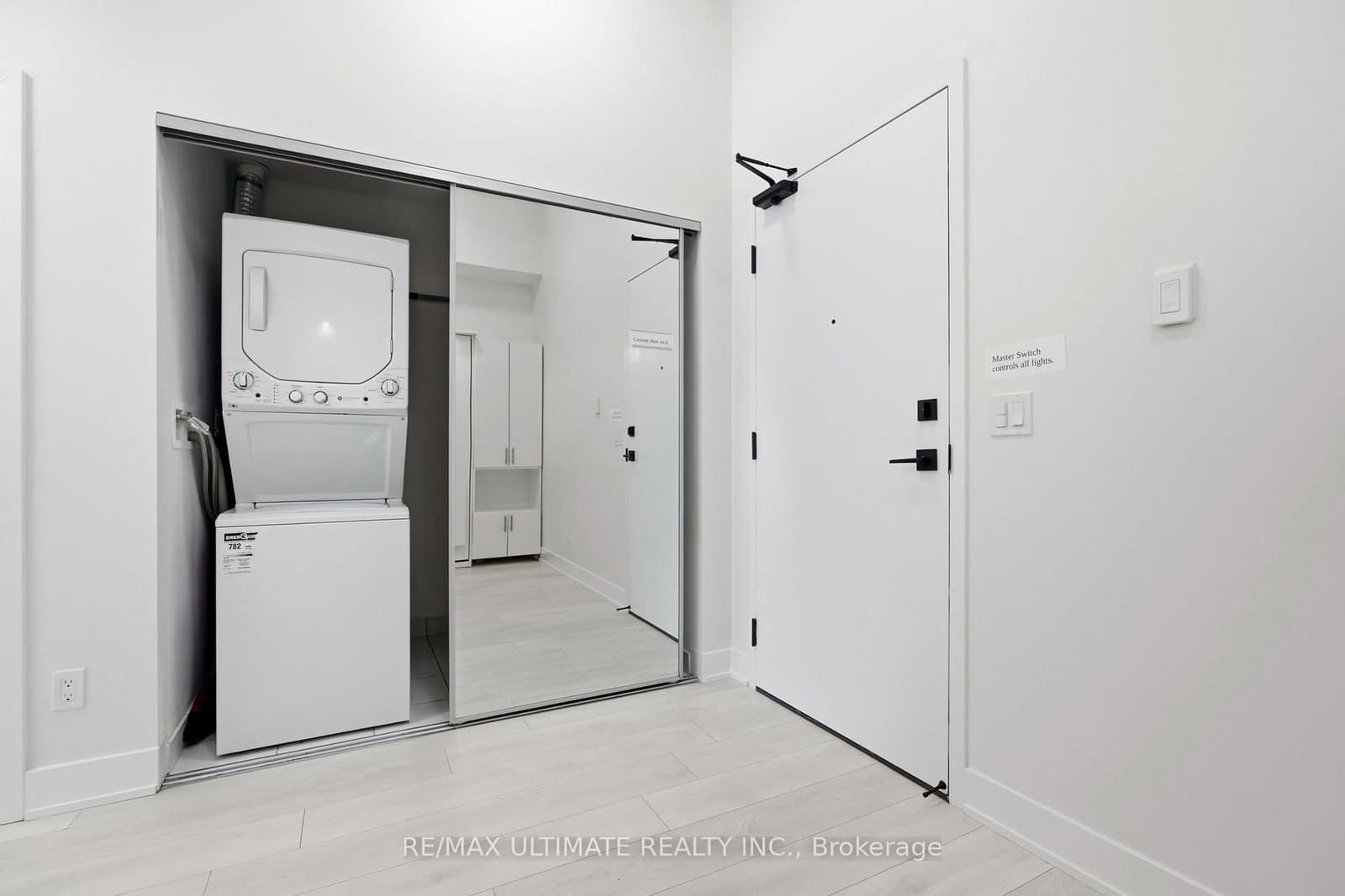 2485 Taunton Road, Unit 451 thumbnail 4