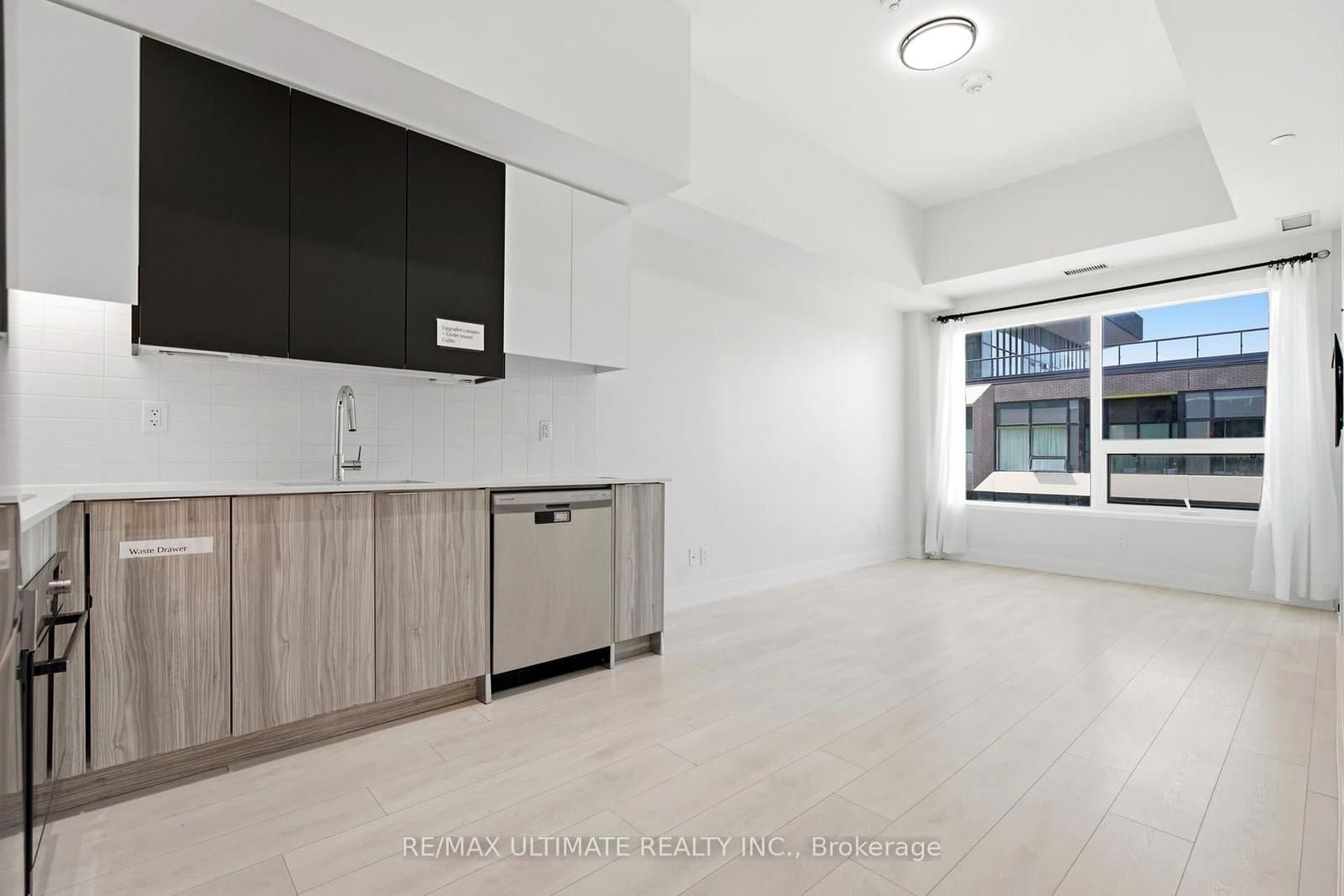2485 Taunton Road, Unit 451 thumbnail 8