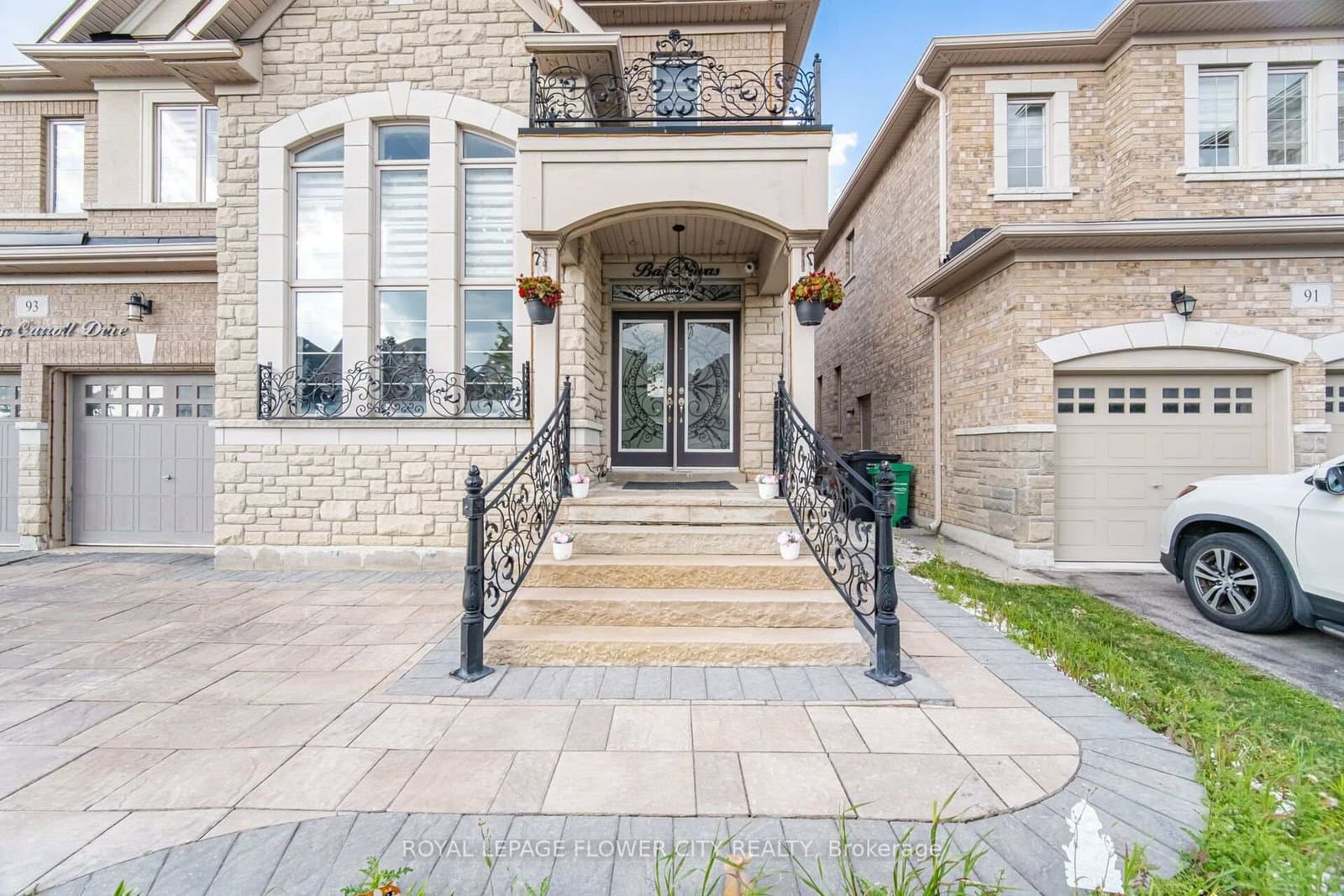 93 John Carroll Drive E thumbnail 3