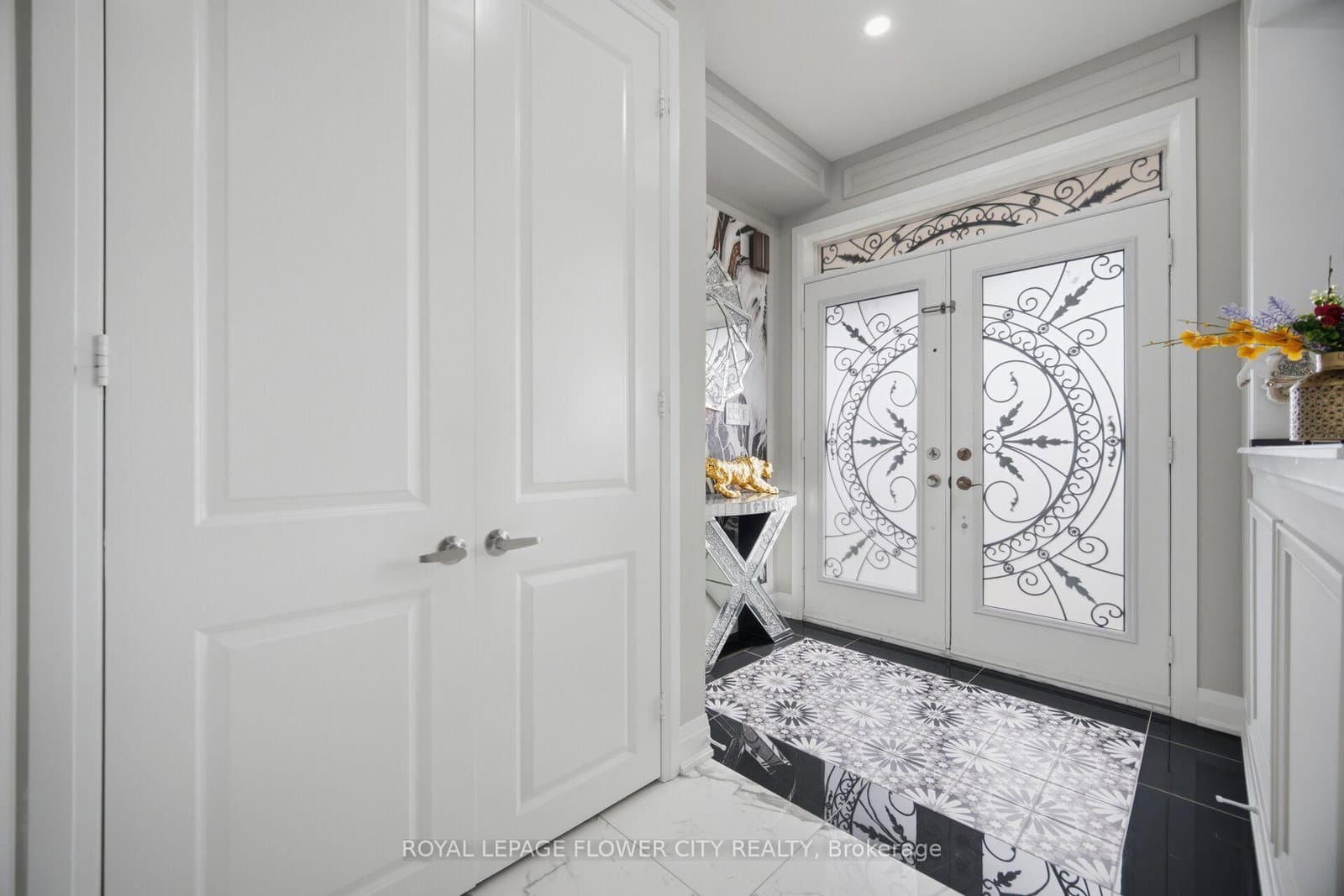 93 John Carroll Drive E thumbnail 5