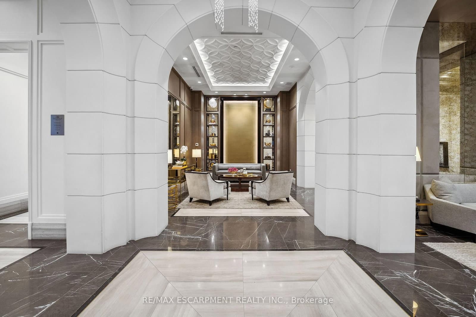300 Randall Road, Unit PH5 thumbnail 31