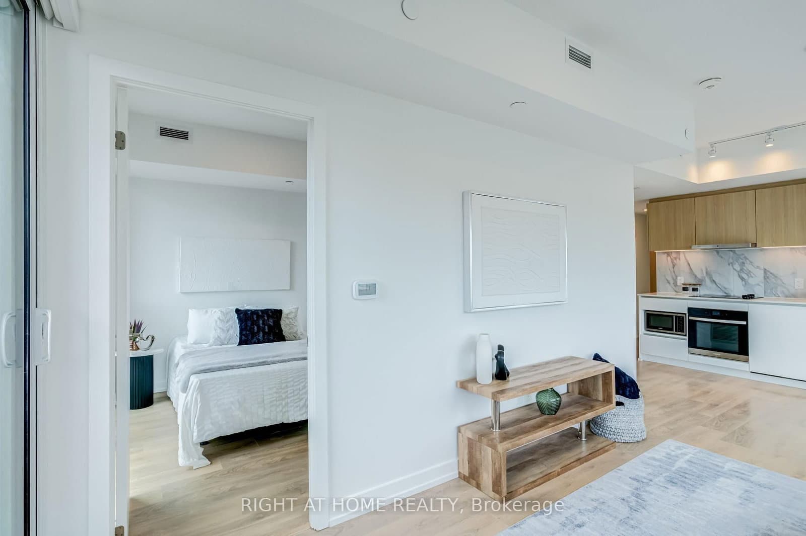 1100 Sheppard Avenue W, Unit 908 thumbnail 16