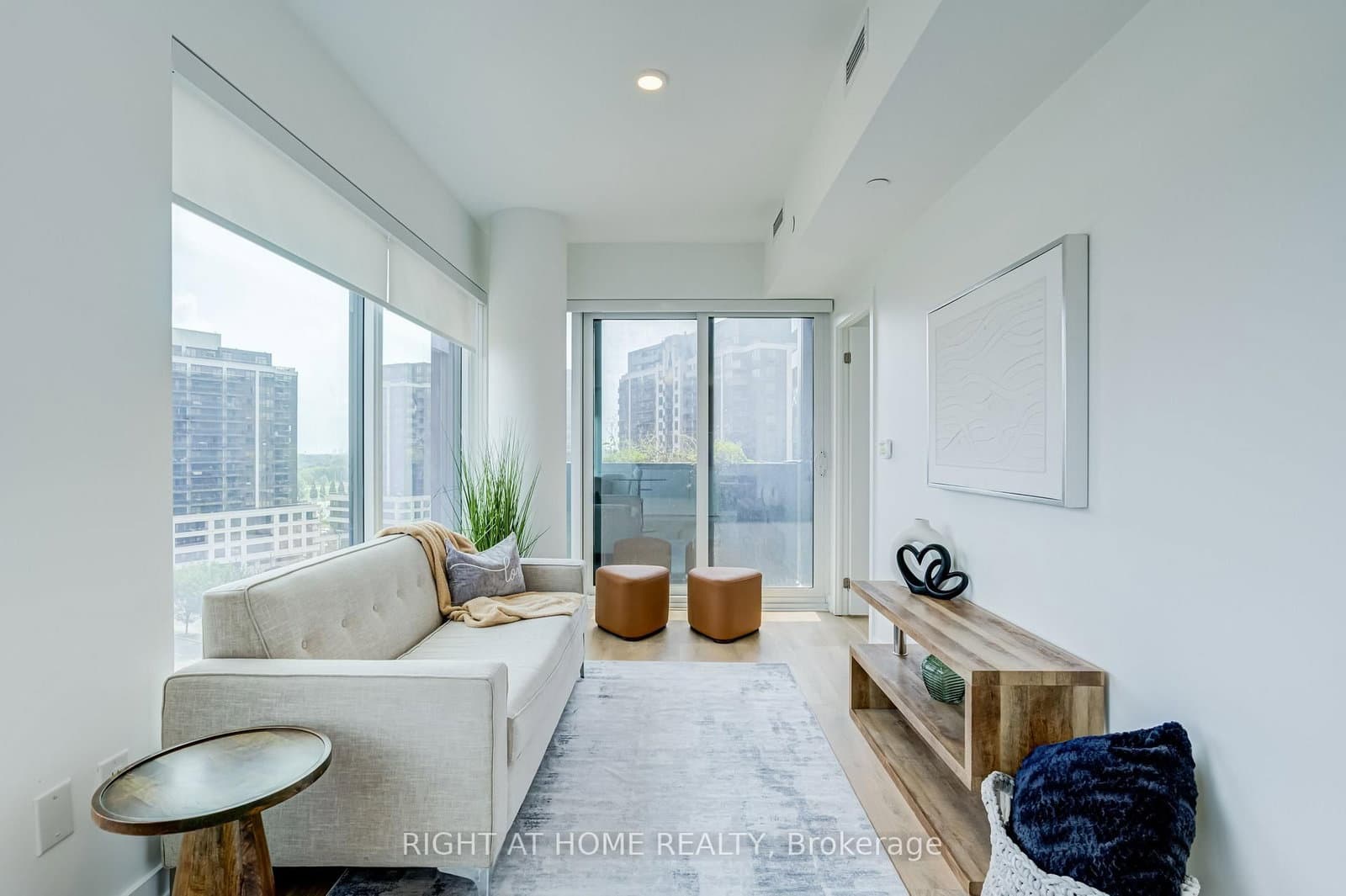 1100 Sheppard Avenue W, Unit 908 thumbnail 5