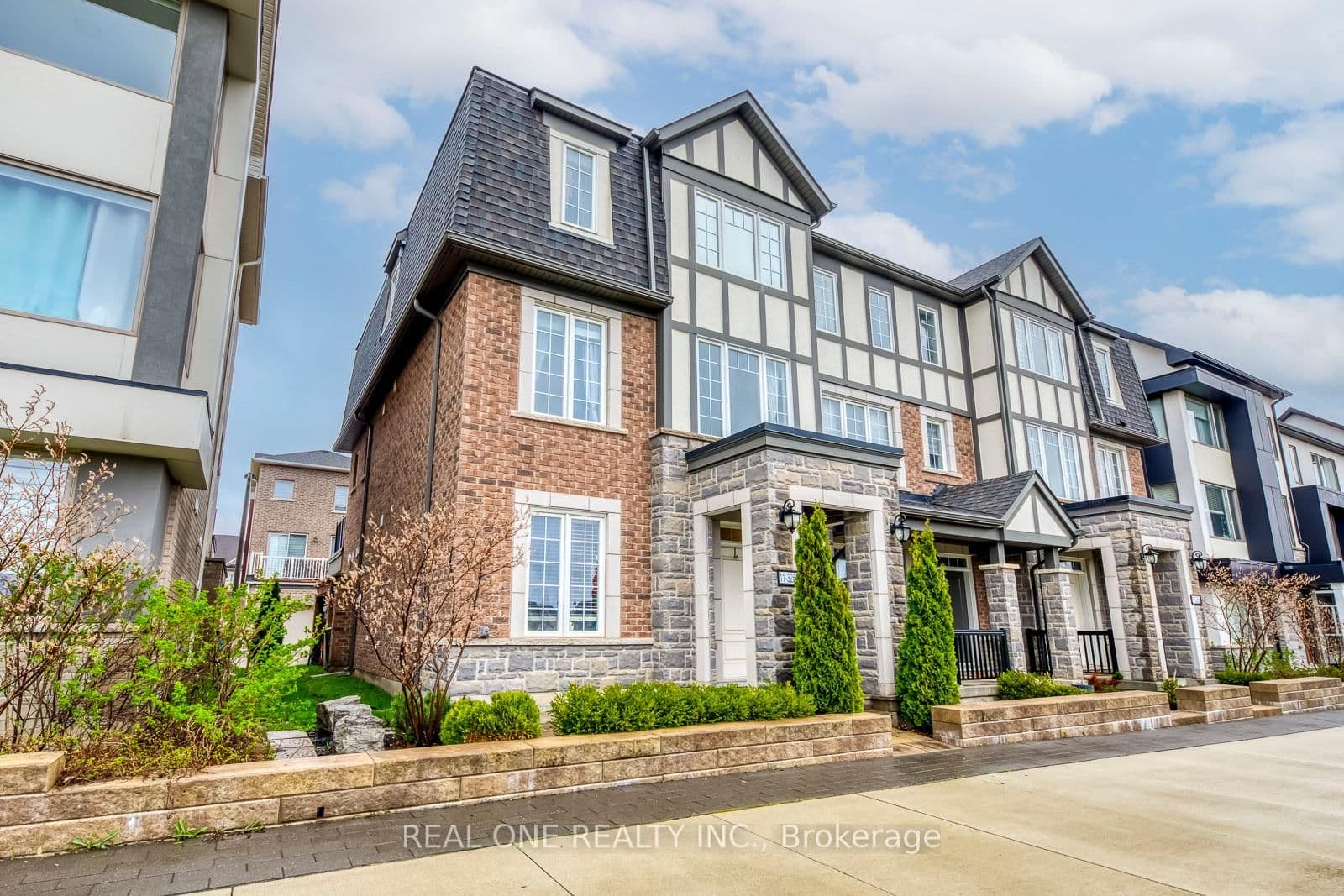 3256 Charles Fay Pass, Unit 11 thumbnail 5