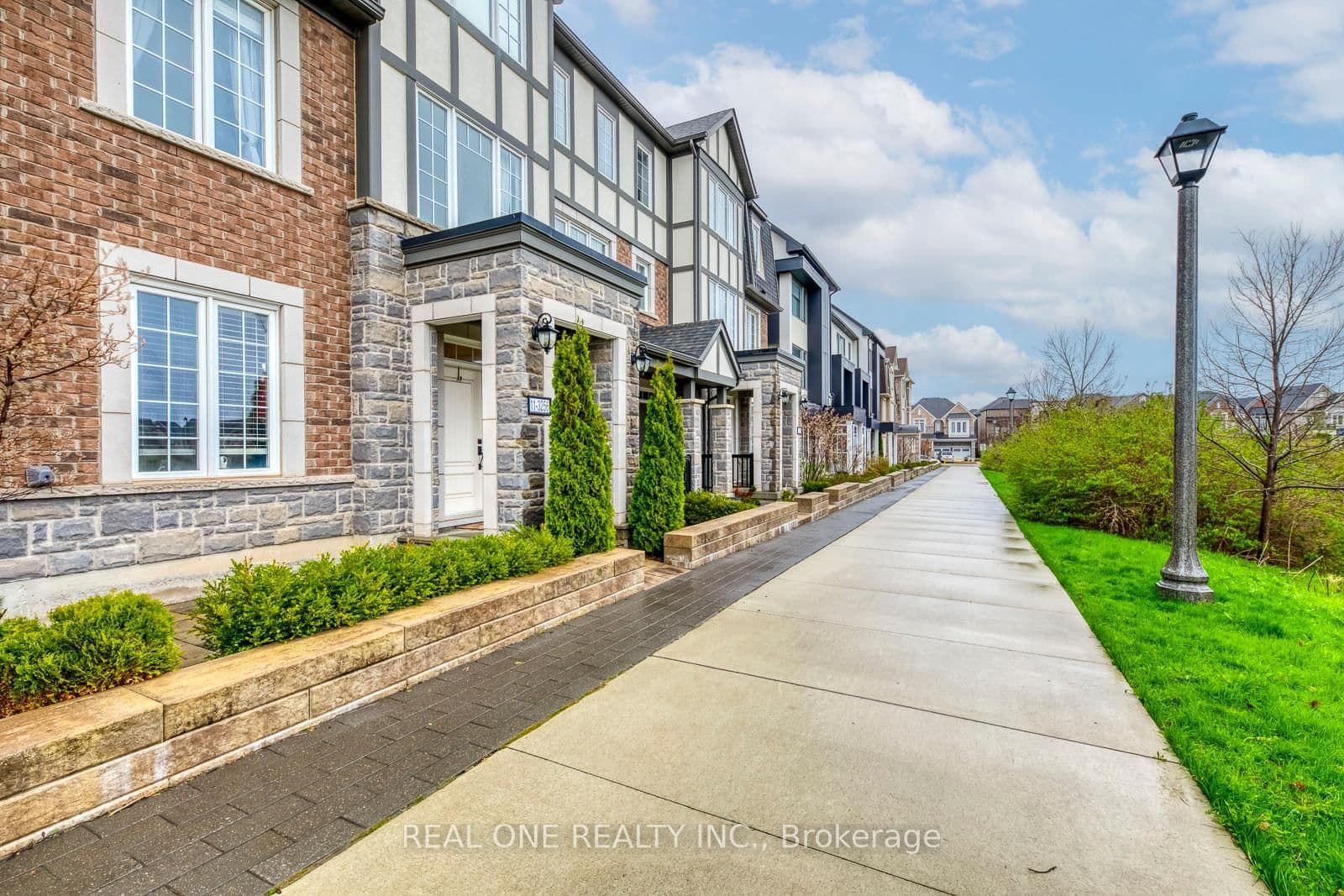 3256 Charles Fay Pass, Unit 11 thumbnail 6