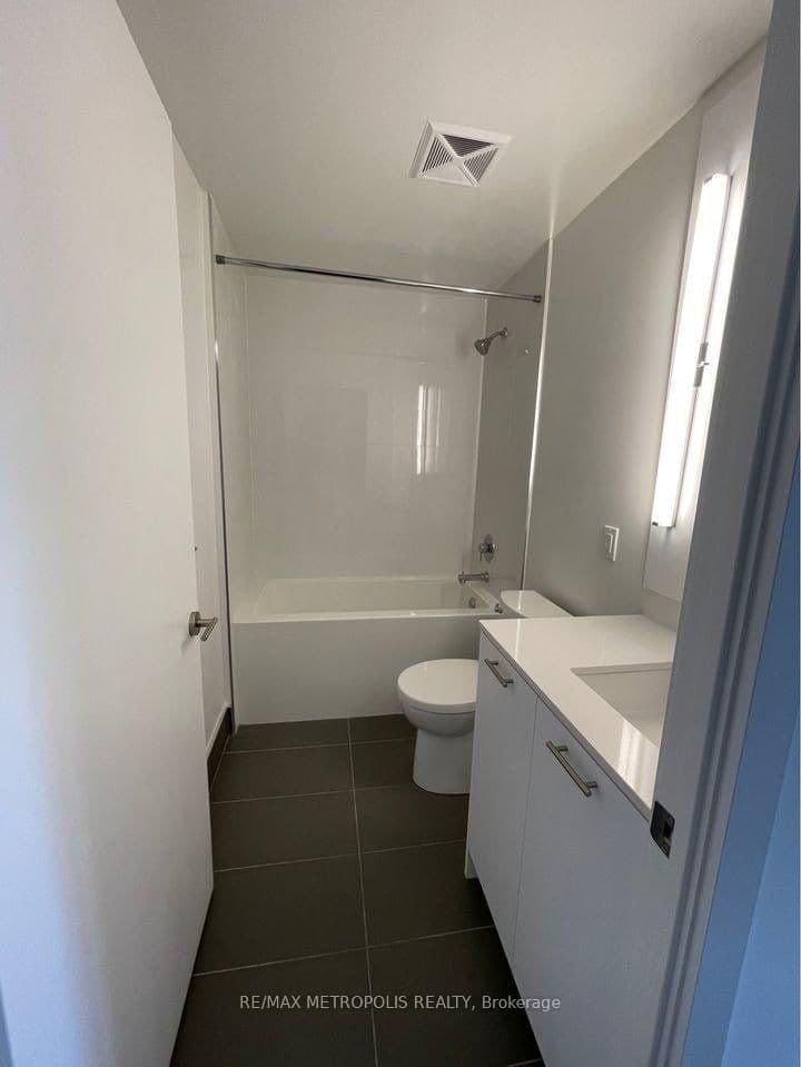 180 Veterans Drive, Unit 209 thumbnail 11