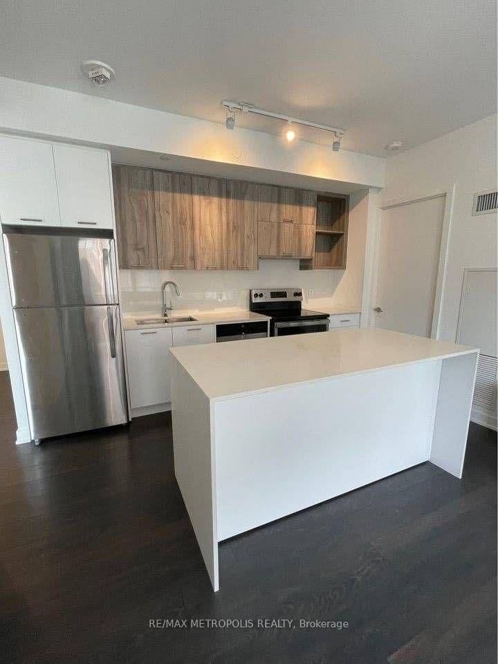 180 Veterans Drive, Unit 209 thumbnail 12