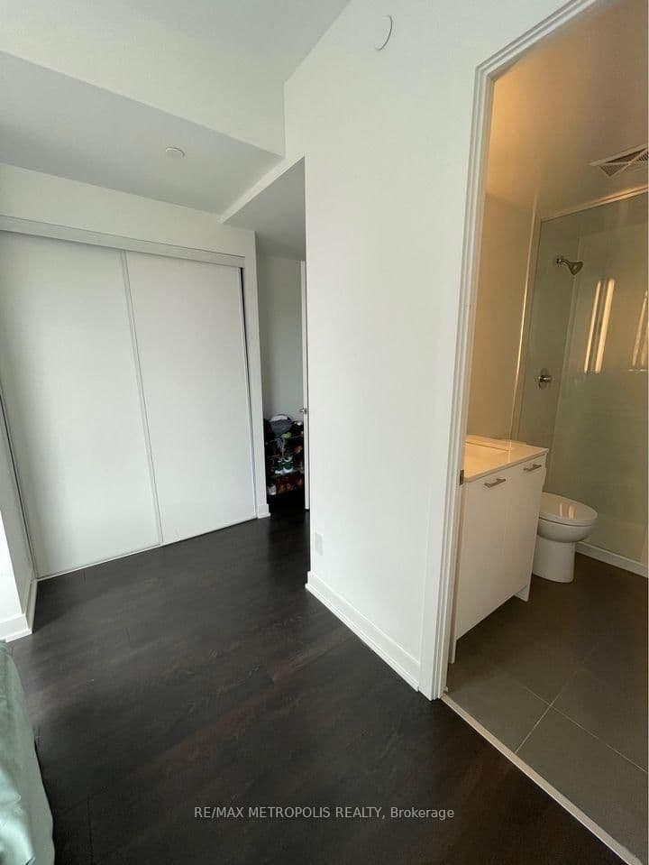 180 Veterans Drive, Unit 209 thumbnail 24