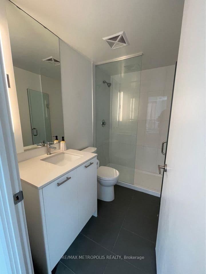 180 Veterans Drive, Unit 209 thumbnail 25