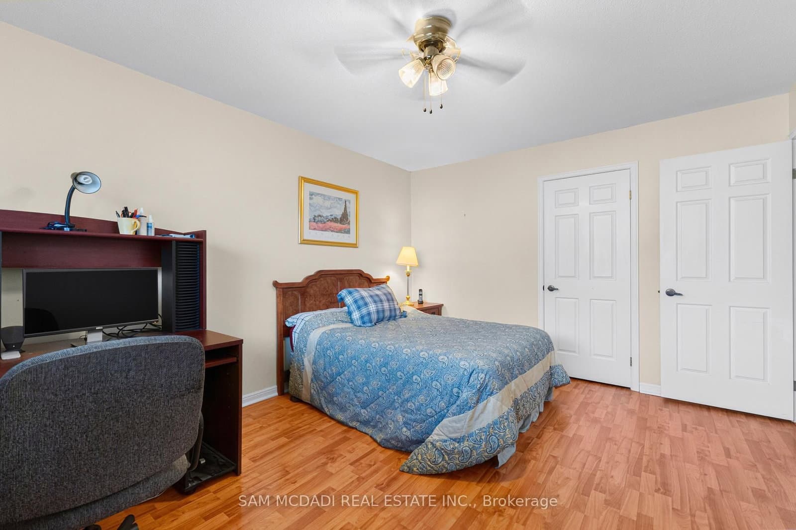 1077 Saginaw Crescent thumbnail 28