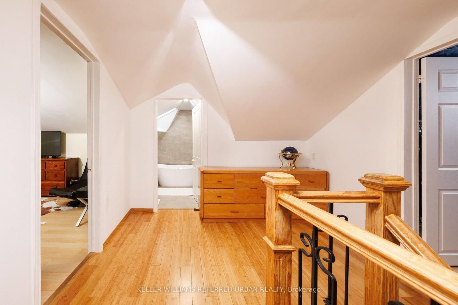 6 Elmhurst Drive thumbnail 22
