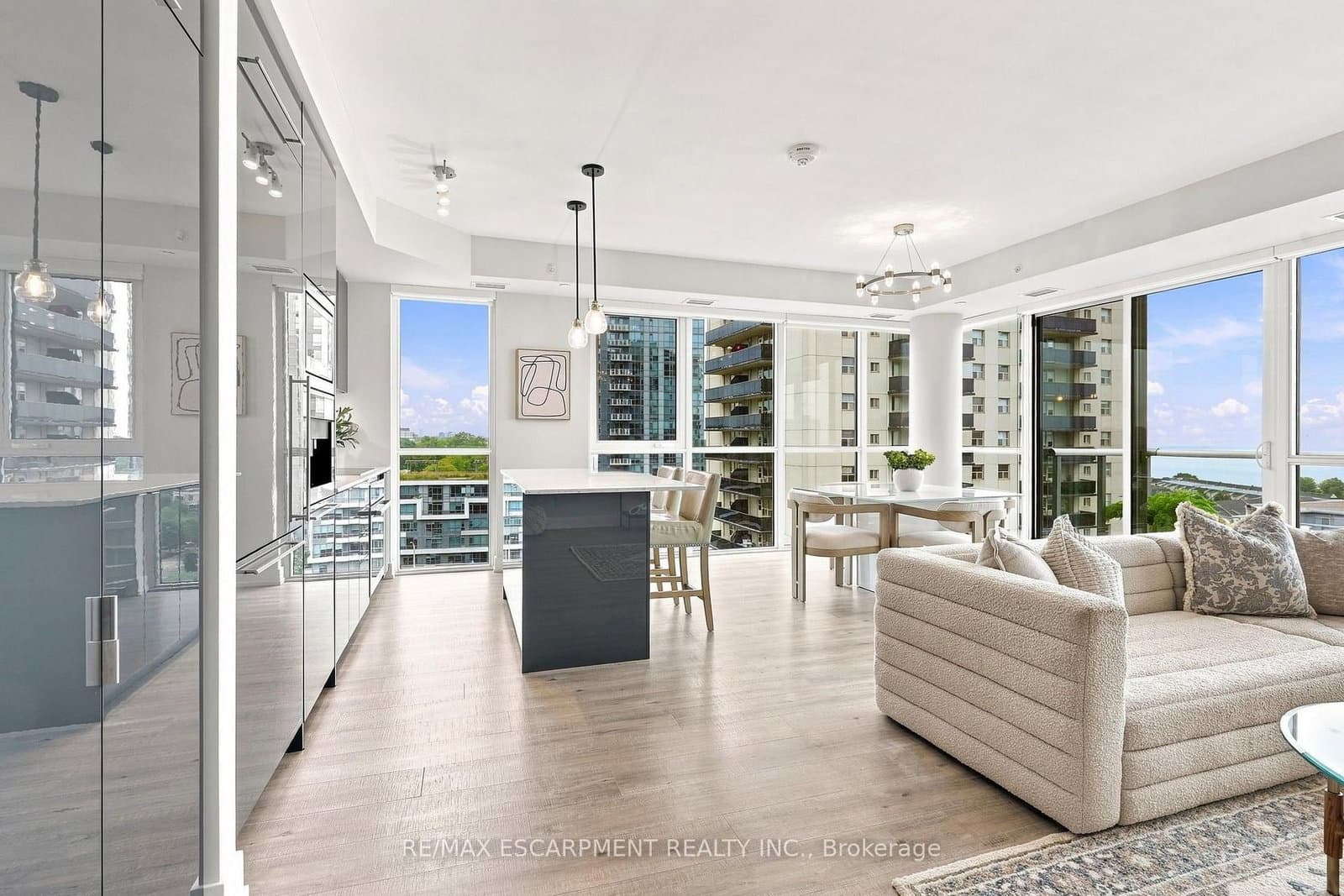 8 Ann Street, Unit 902 thumbnail 11