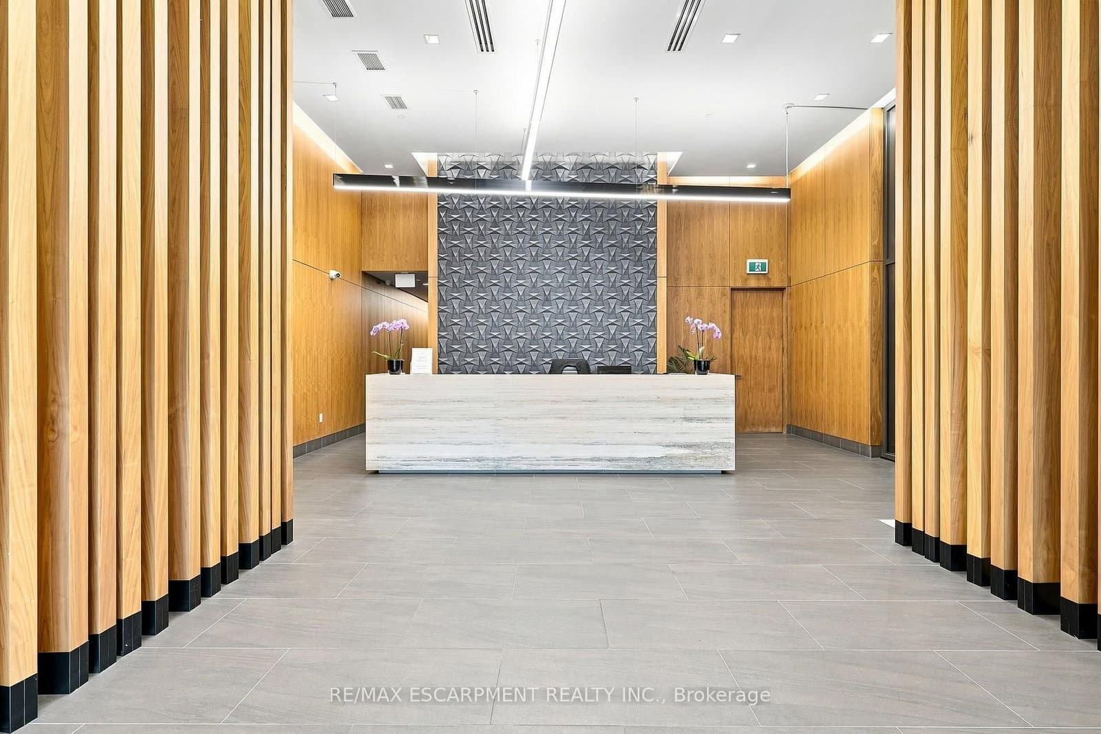 8 Ann Street, Unit 902 thumbnail 4