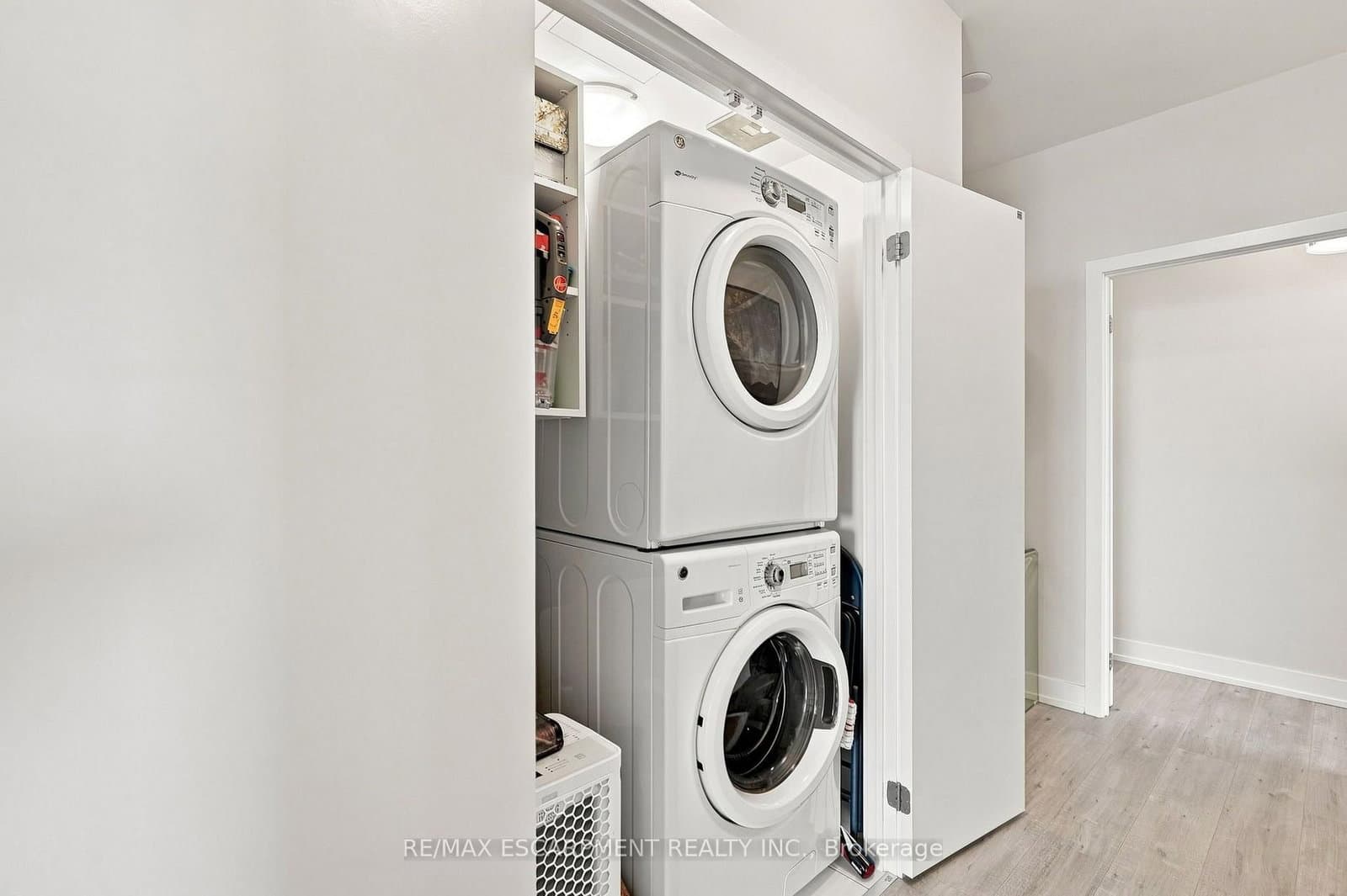 8 Ann Street, Unit 902 thumbnail 40