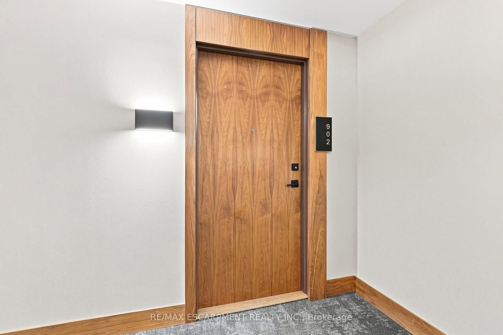 8 Ann Street, Unit 902 thumbnail 5