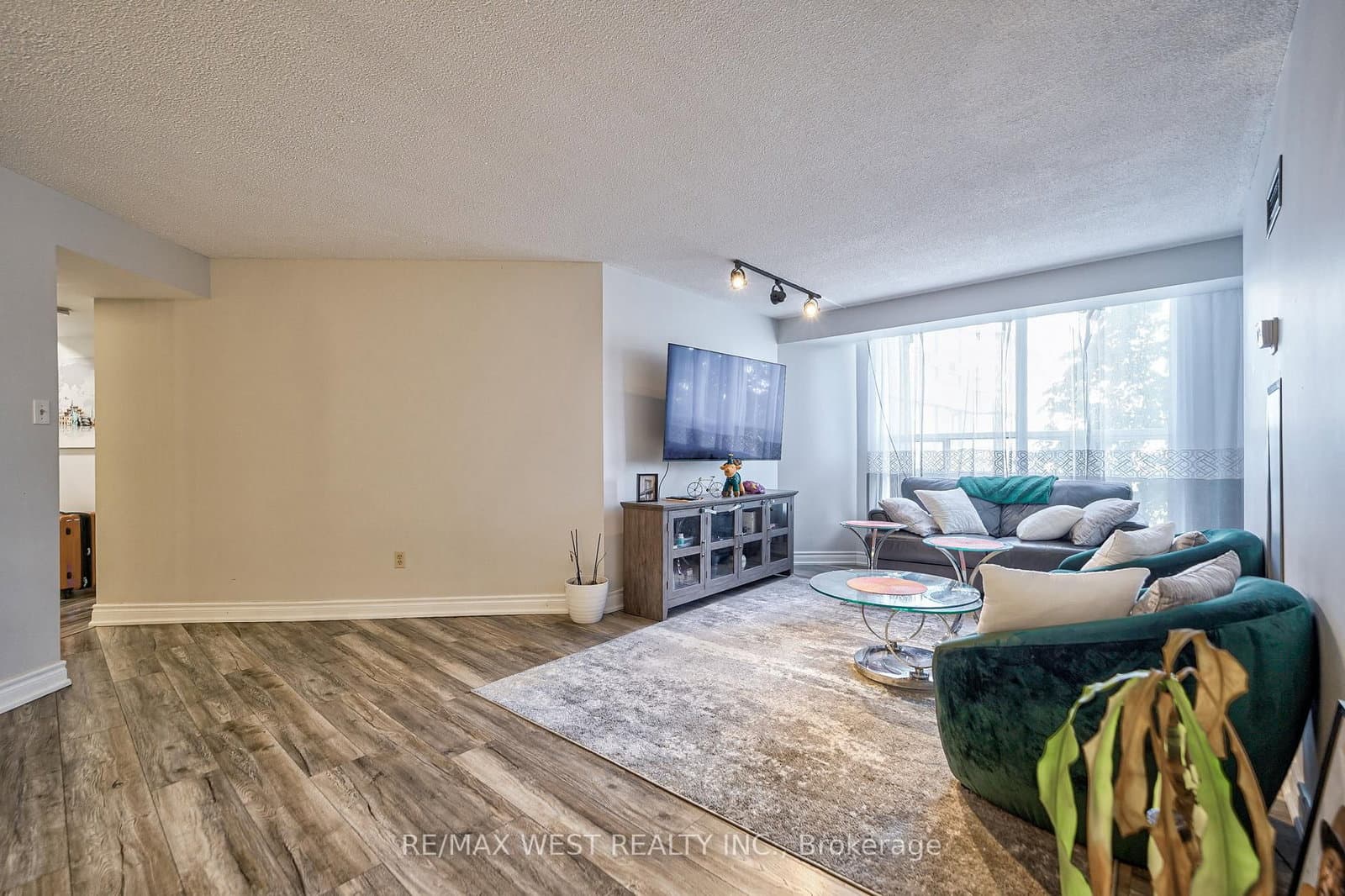 250 Webb Drive, Unit 503 thumbnail 15