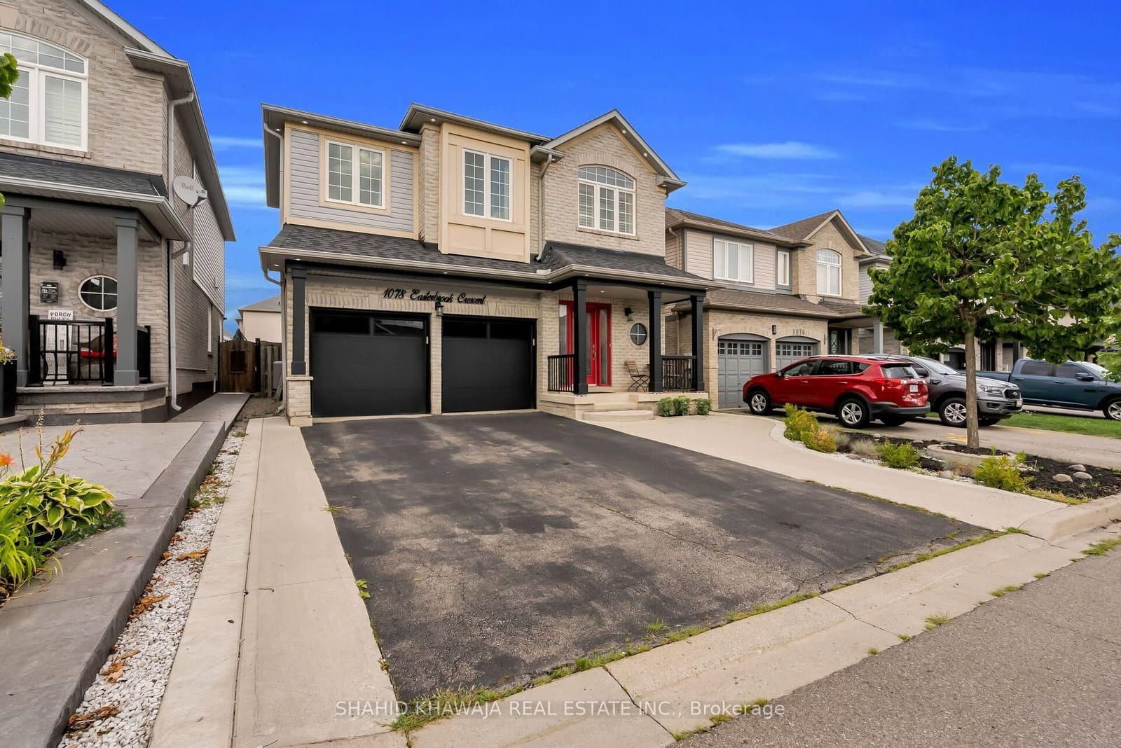 1078 Easterbrook Crescent thumbnail 3