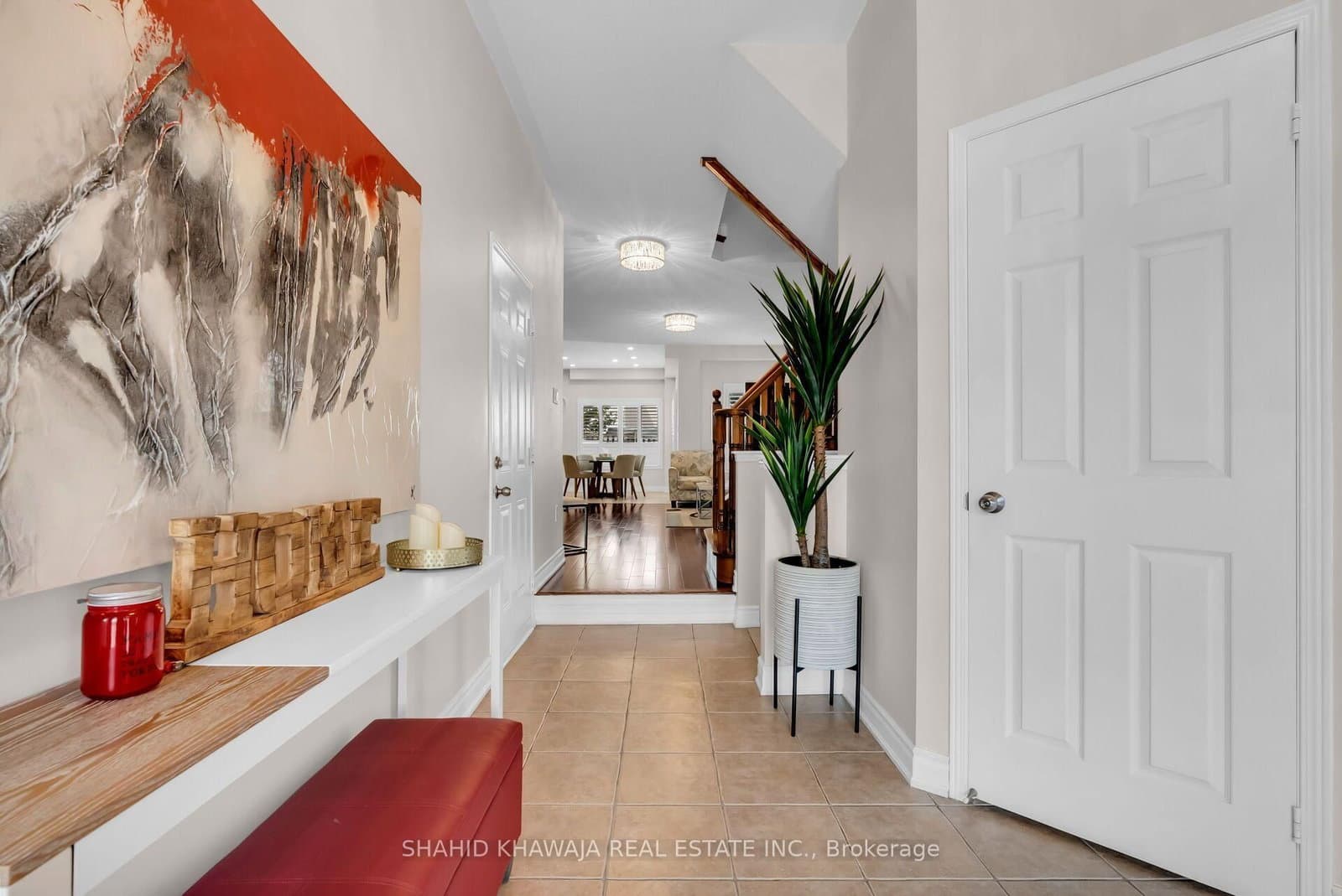 1078 Easterbrook Crescent thumbnail 5