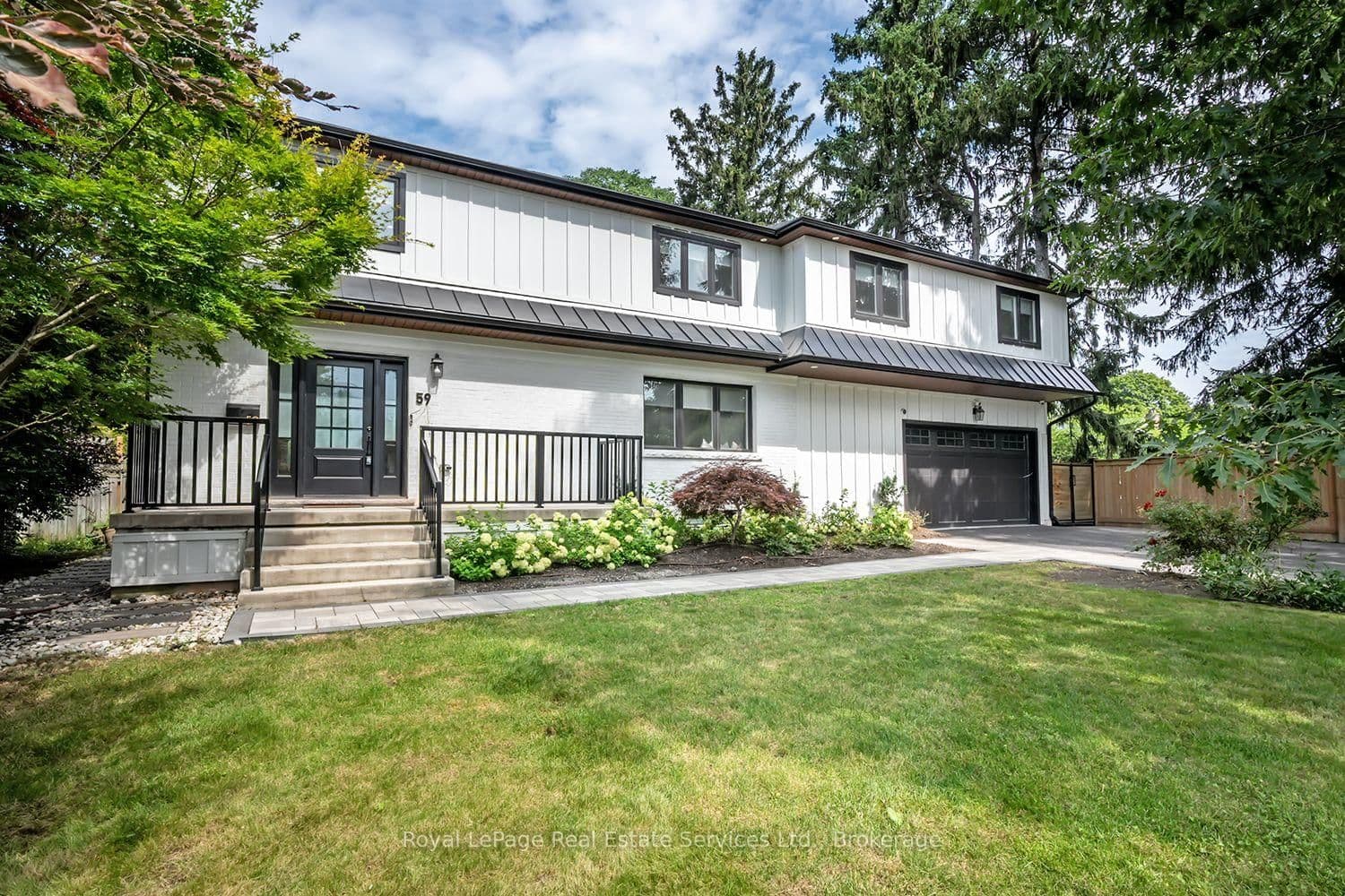 59 Fairwood Place E - Image 1