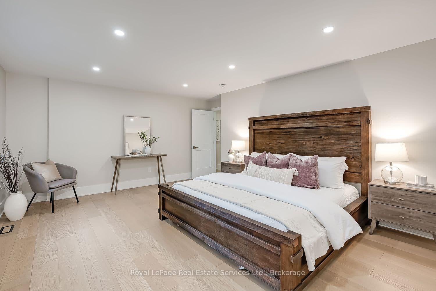59 Fairwood Place E thumbnail 23