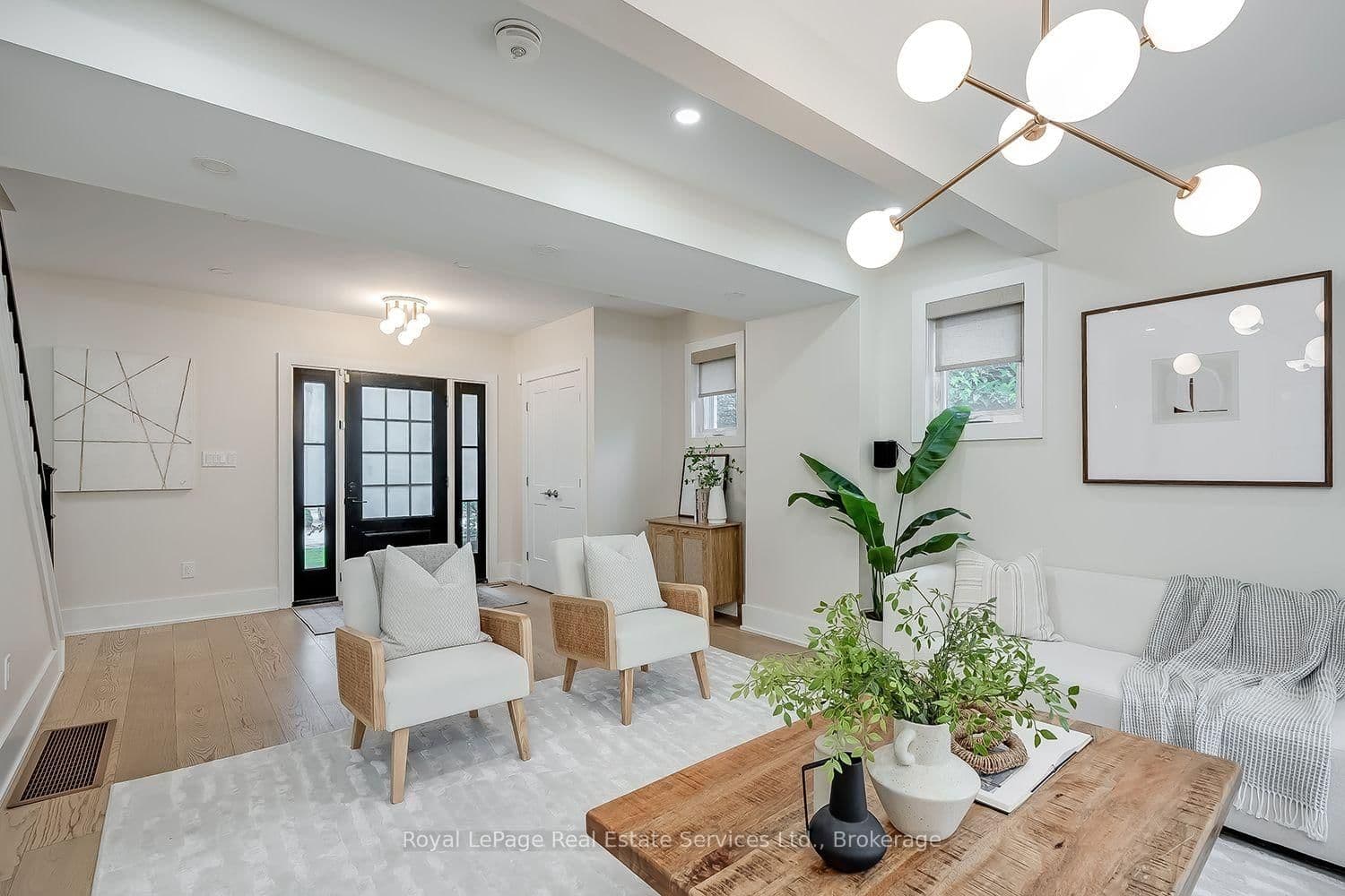 59 Fairwood Place E thumbnail 4