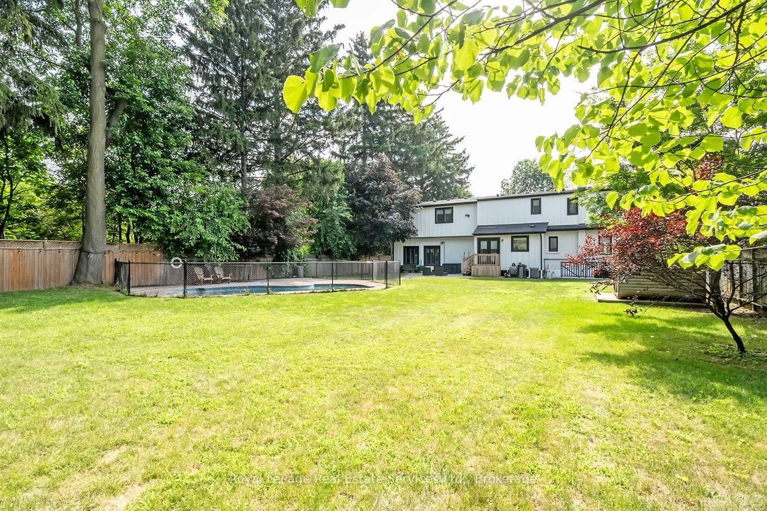 59 Fairwood Place E thumbnail 45