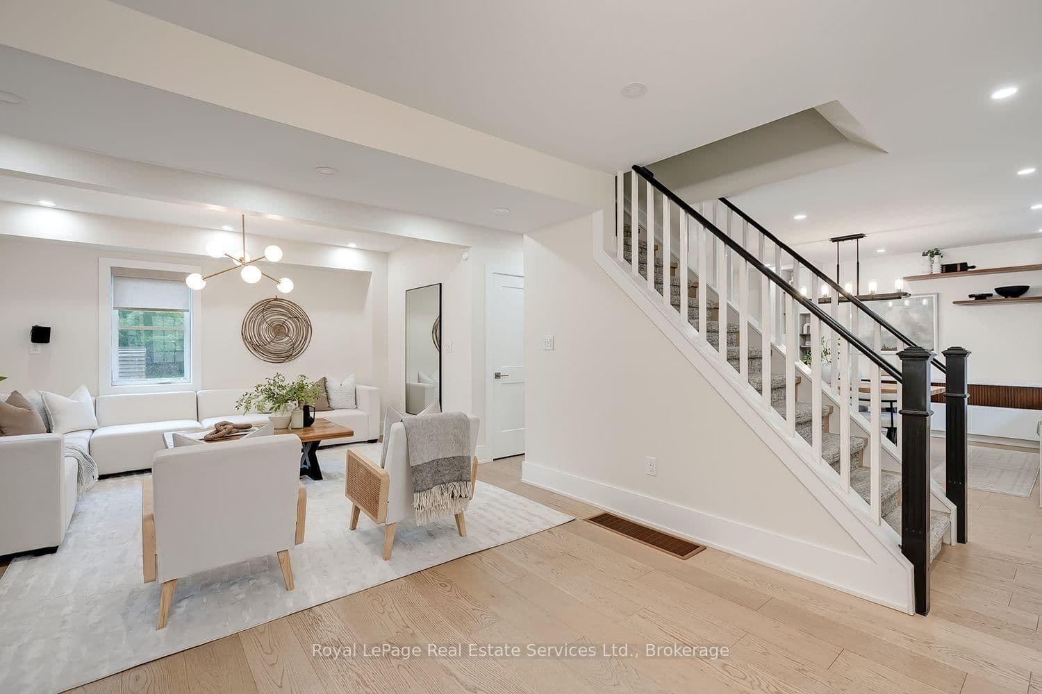 59 Fairwood Place E thumbnail 6