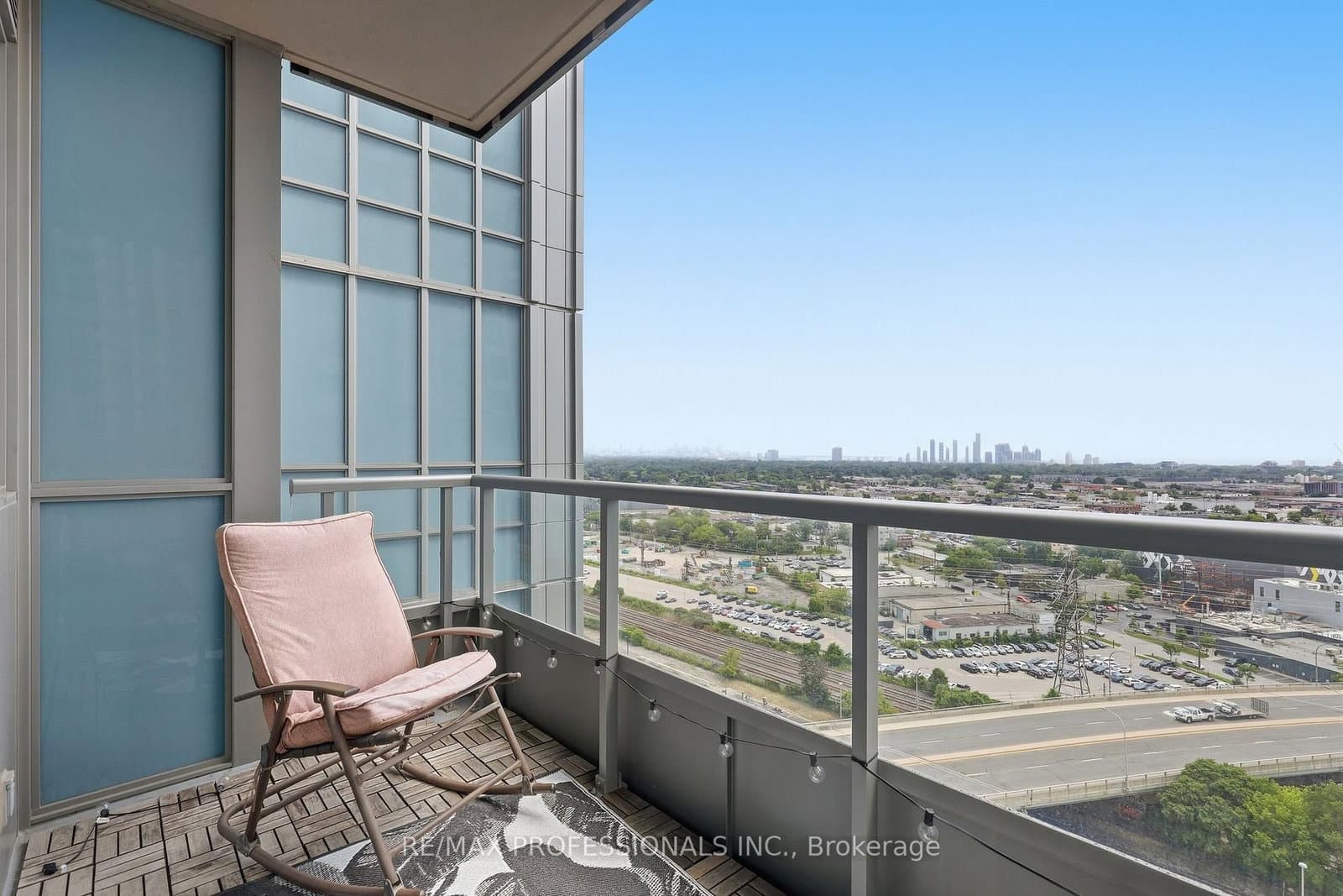 15 Viking Lane, Unit 1602 thumbnail 17