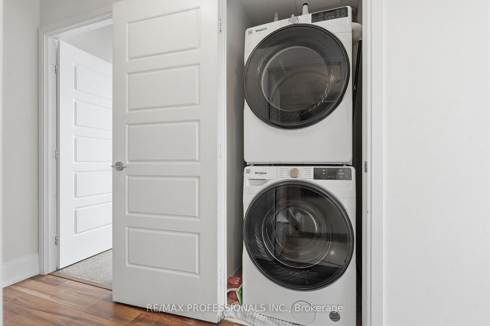 15 Viking Lane, Unit 1602 thumbnail 23