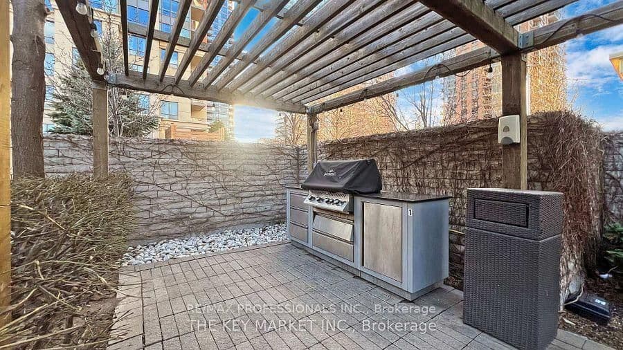 15 Viking Lane, Unit 1602 thumbnail 30