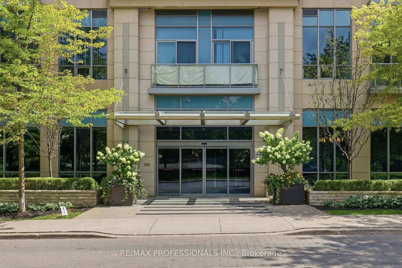 15 Viking Lane, Unit 1602 thumbnail 6