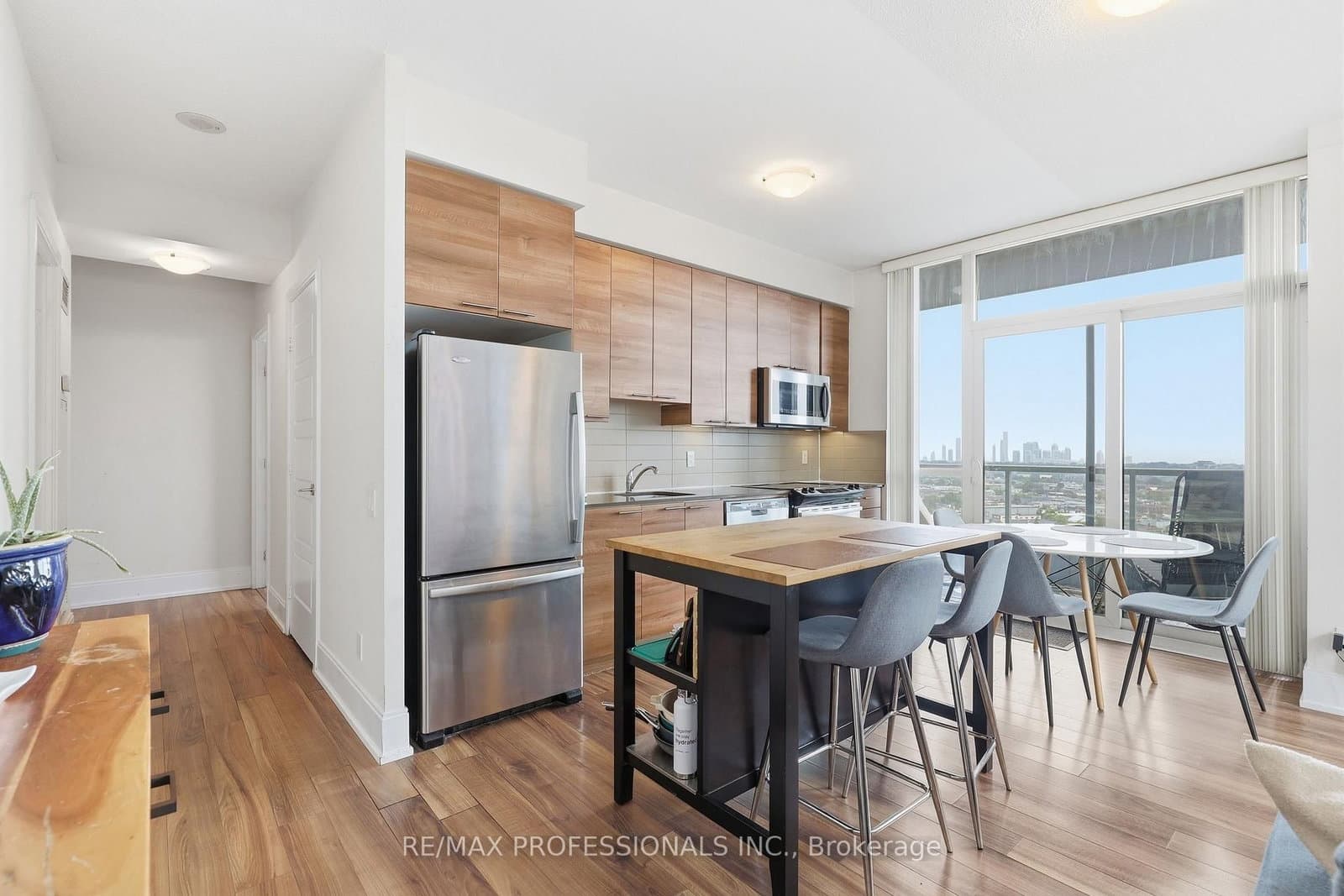 15 Viking Lane, Unit 1602 thumbnail 9