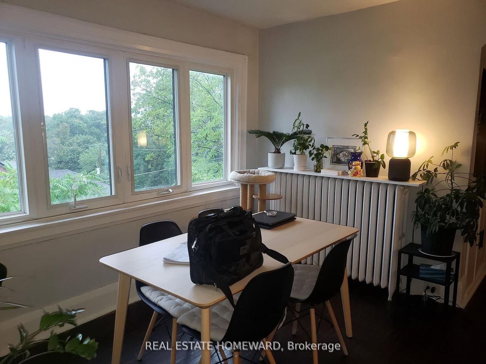 435 Parkside Drive, Unit 4 thumbnail 9